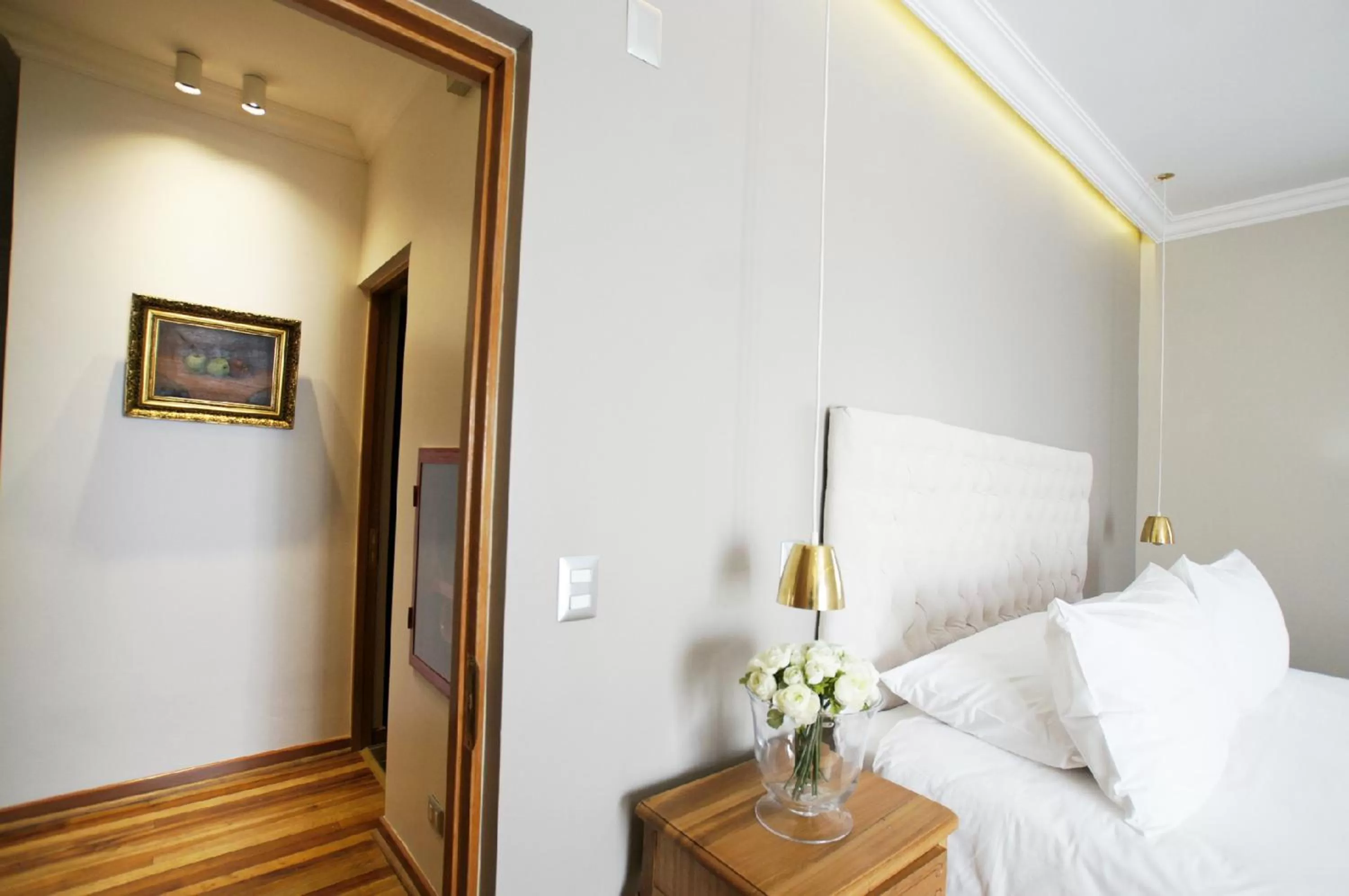 Bedroom, Bed in Quiral Hotel Boutique