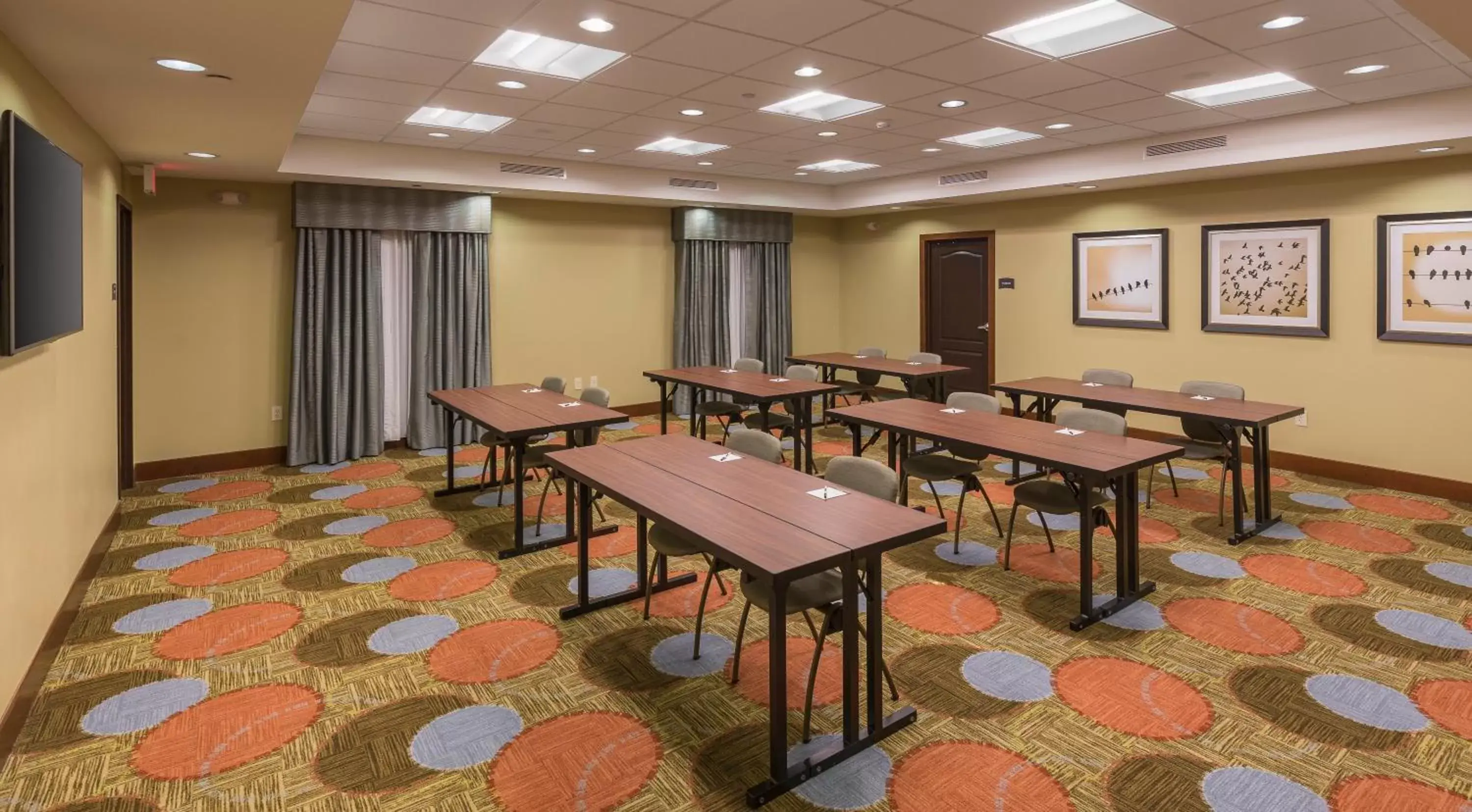 Meeting/conference room in Staybridge Suites Canton, an IHG Hotel