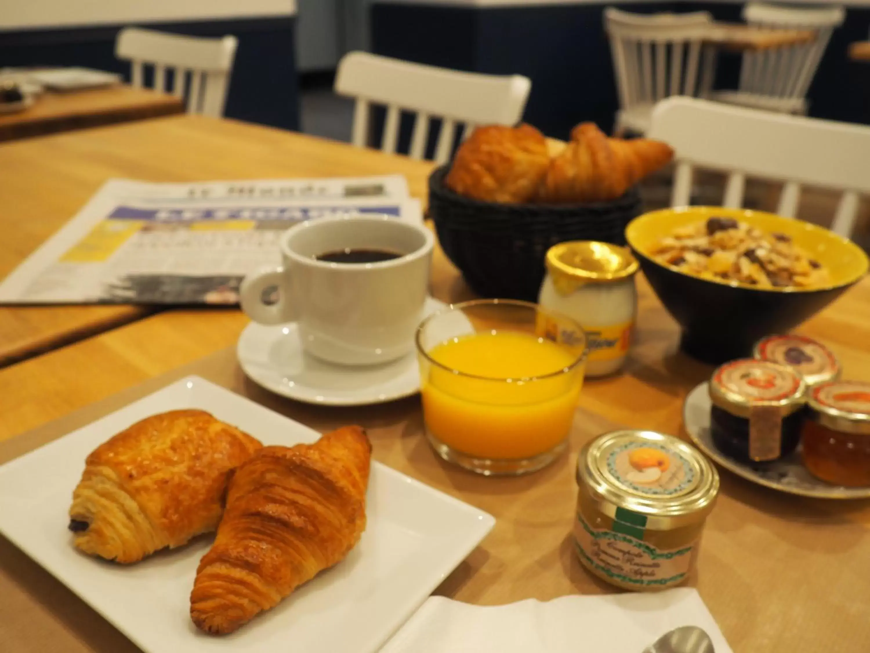 Continental breakfast, Breakfast in Hotel du Théâtre