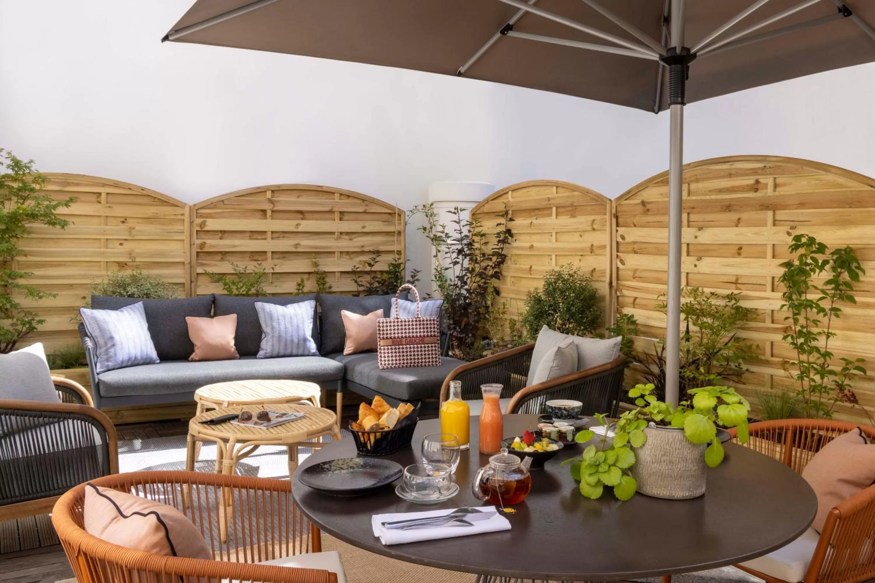 Balcony/Terrace in Hôtel Bel Ami