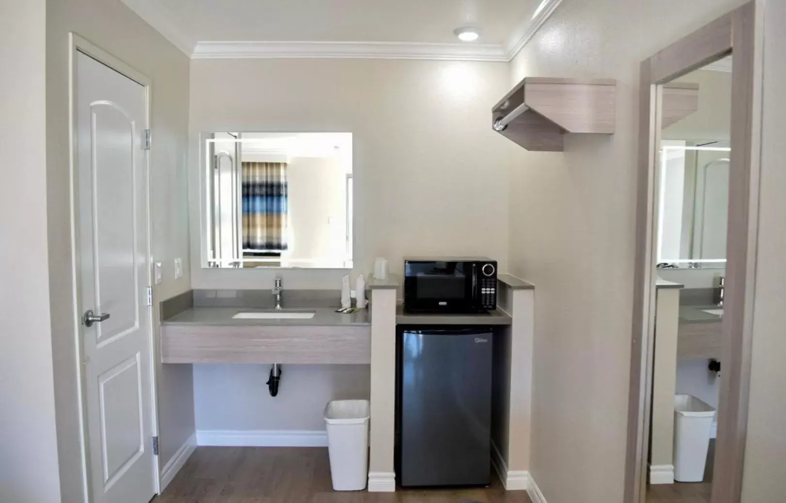 Mojave Inn Mojave Inn