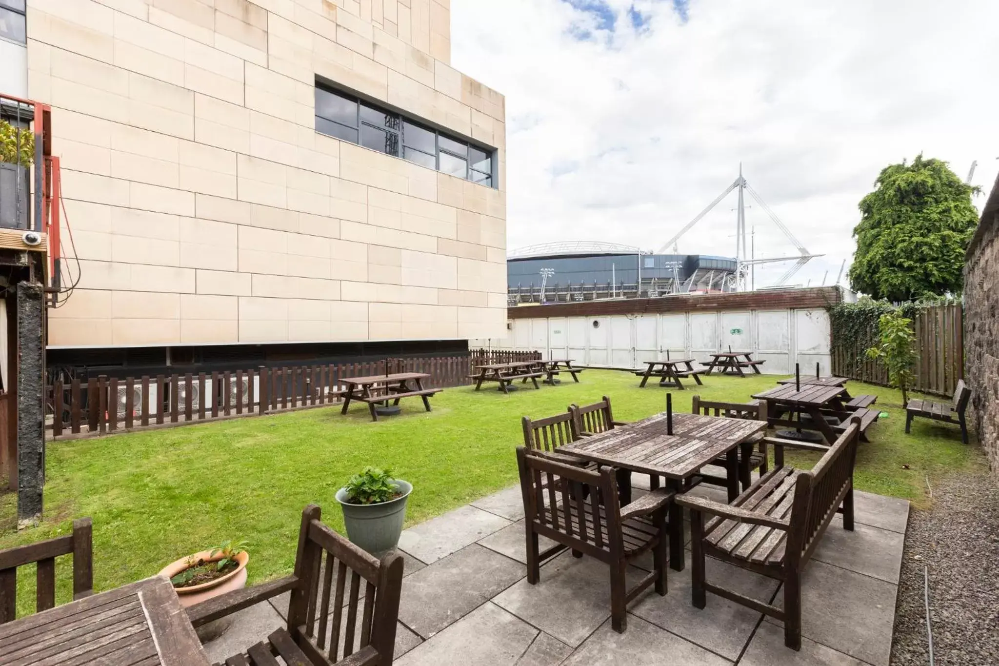 Property building in Holiday Inn Cardiff City, an IHG Hotel