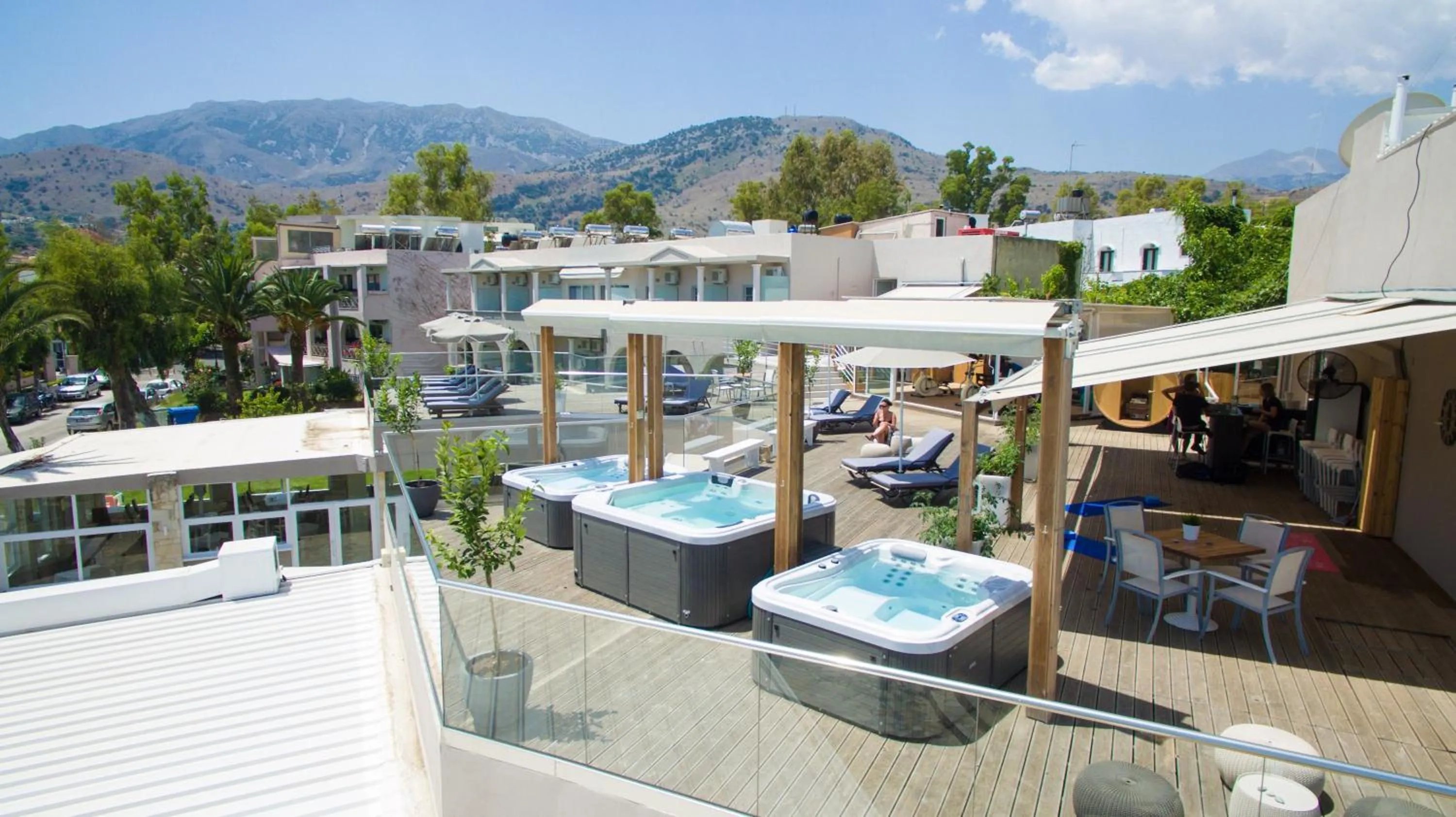 Hot Tub in Georgioupolis Beach Hotel