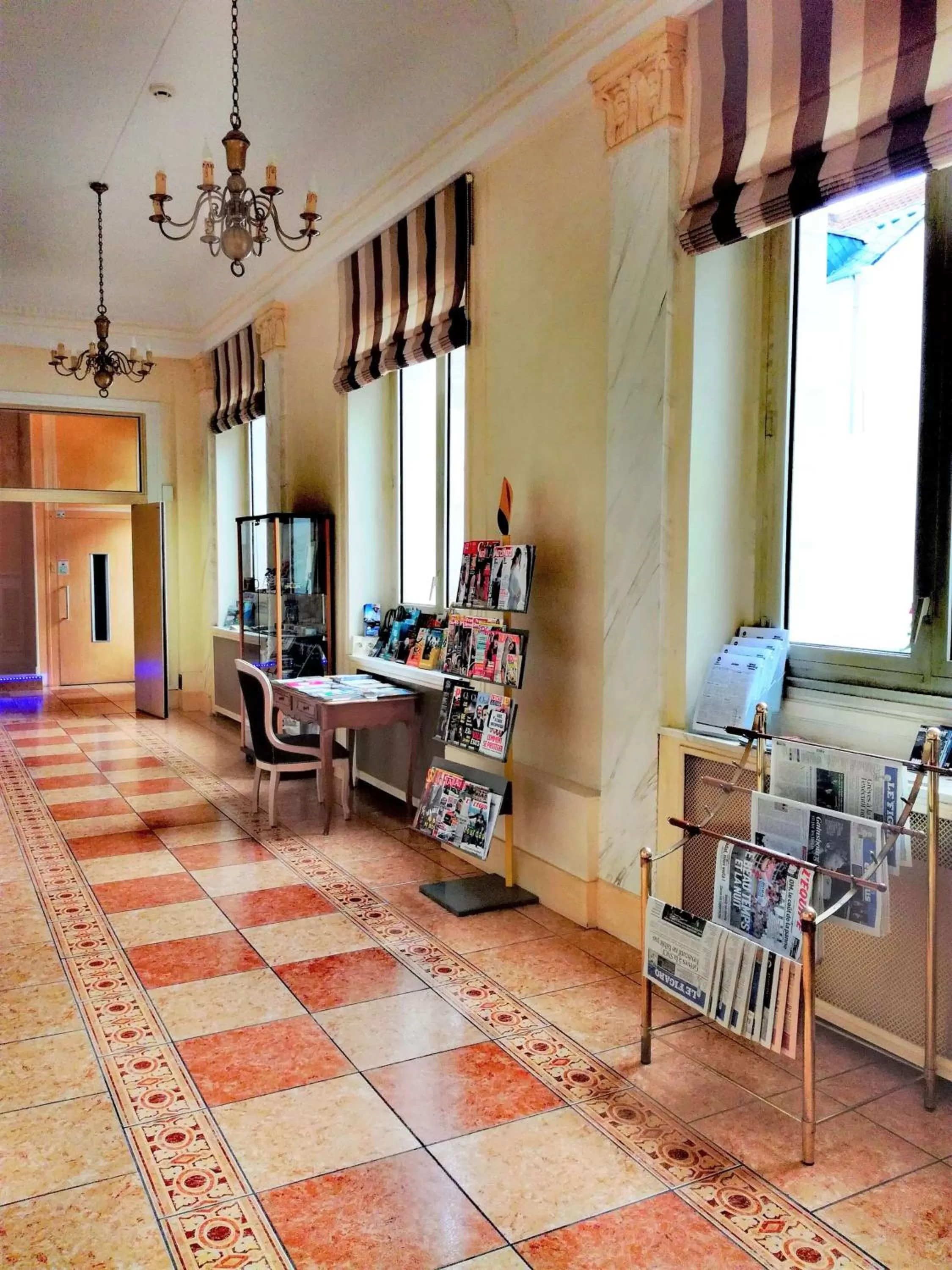 Lobby or reception in Best Western Central Hotel