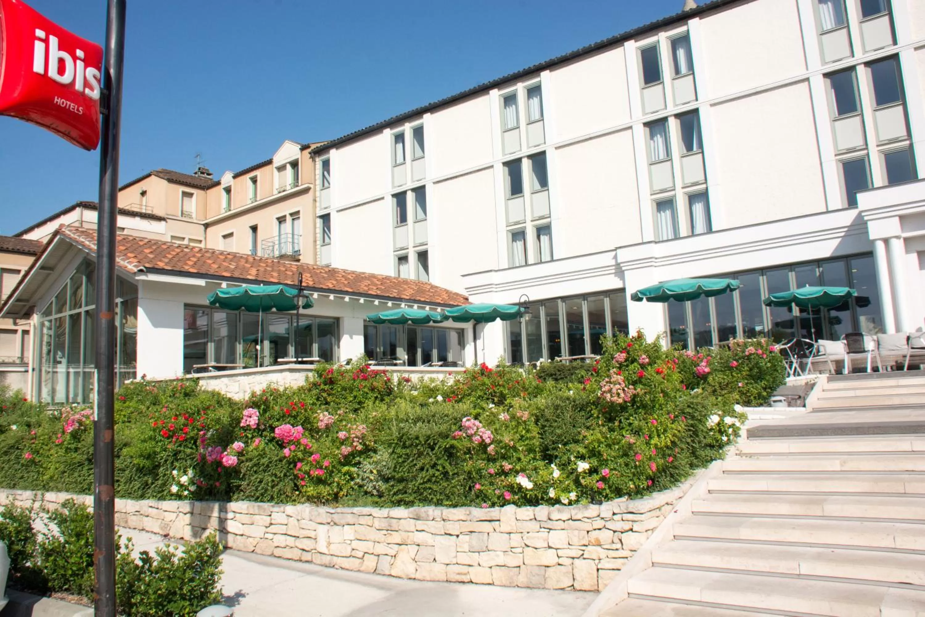 Property building in ibis Périgueux Centre