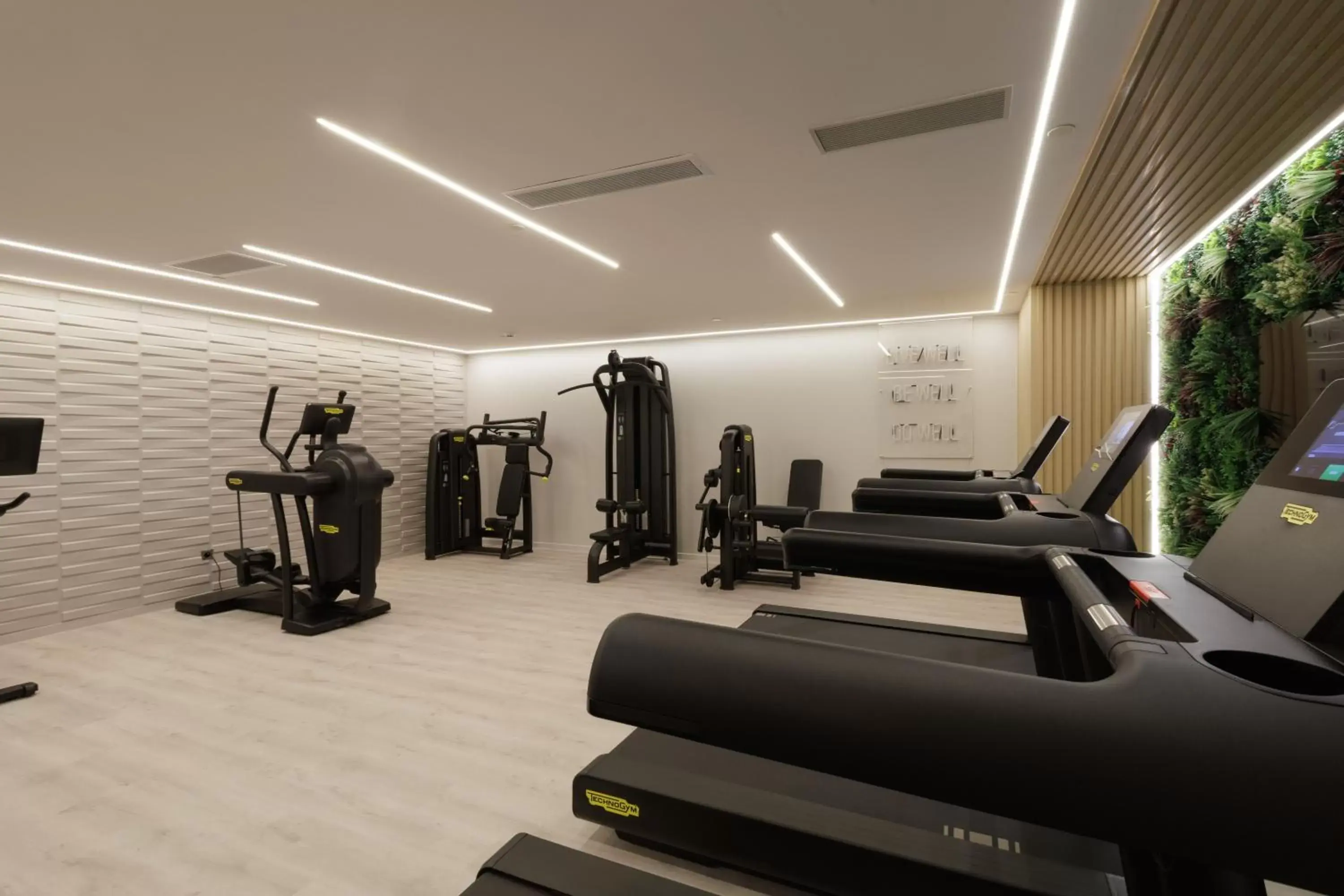 Fitness centre/facilities, Fitness Center/Facilities in LUX&EASY Signature Syngrou 234