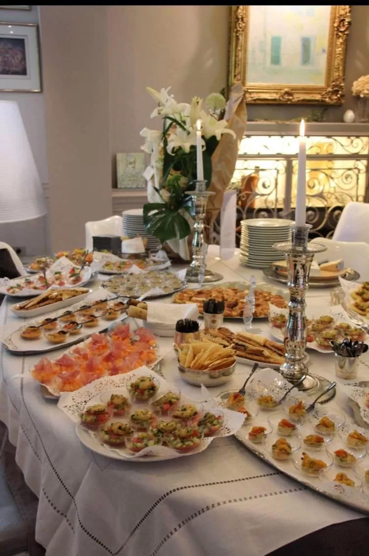 Evening entertainment in Peonia at Home - Maison d'hôtes d'exception