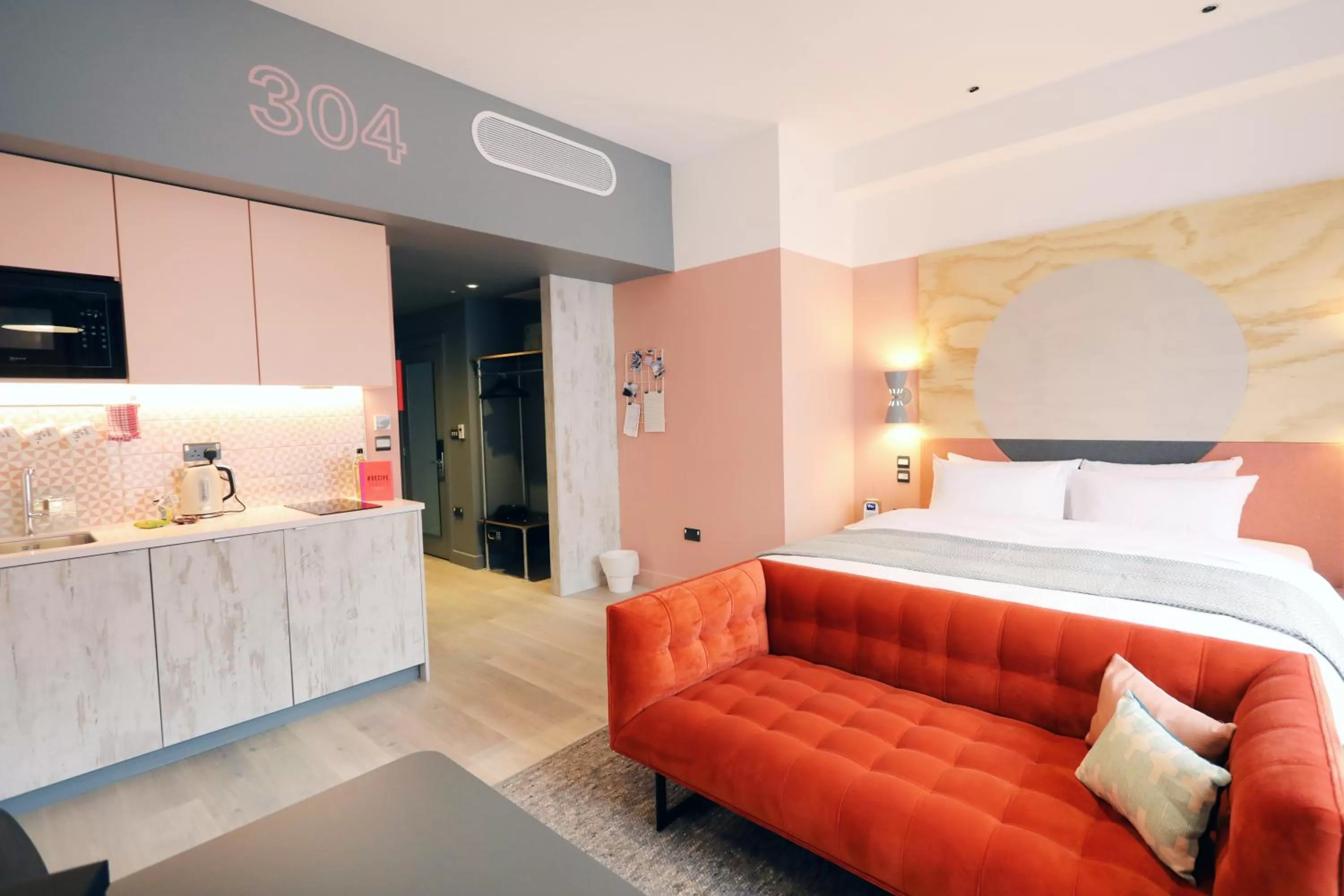 room2 Southampton Hometel