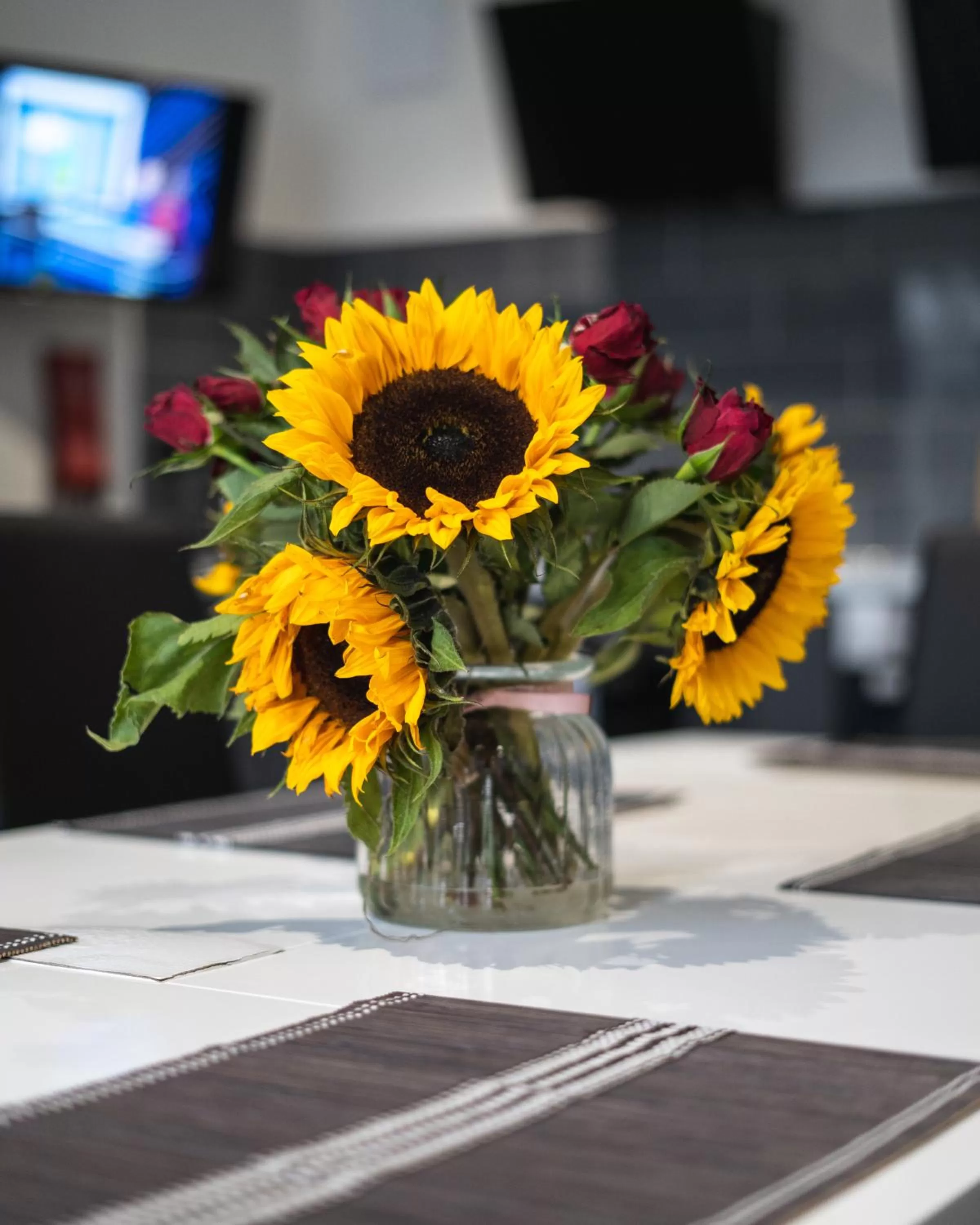 Communal lounge/ TV room in The Ashcroft Studios & Apartments with Free Parking