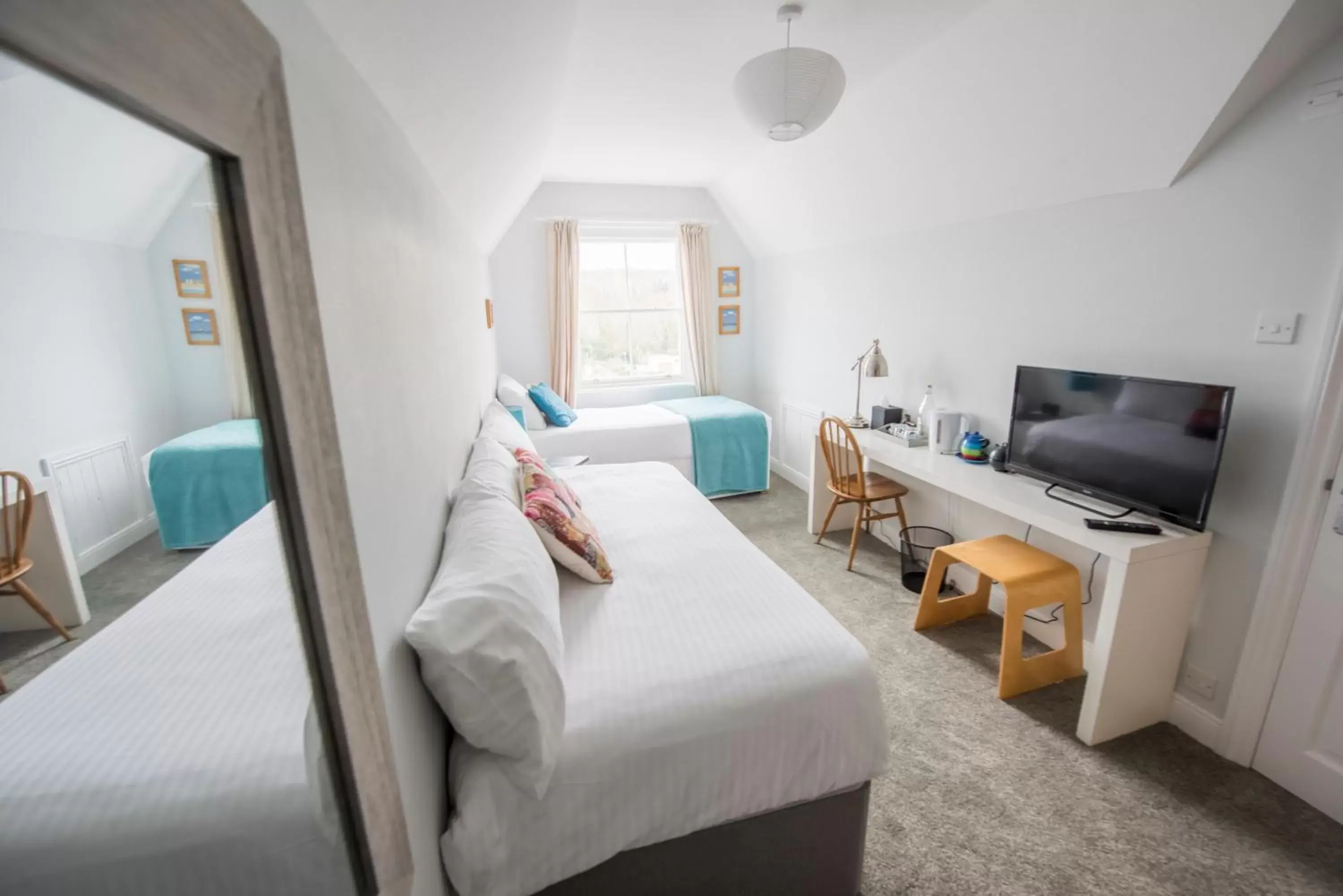 Standard Twin Room in Holbein House Standard Twin Room in Holbein House