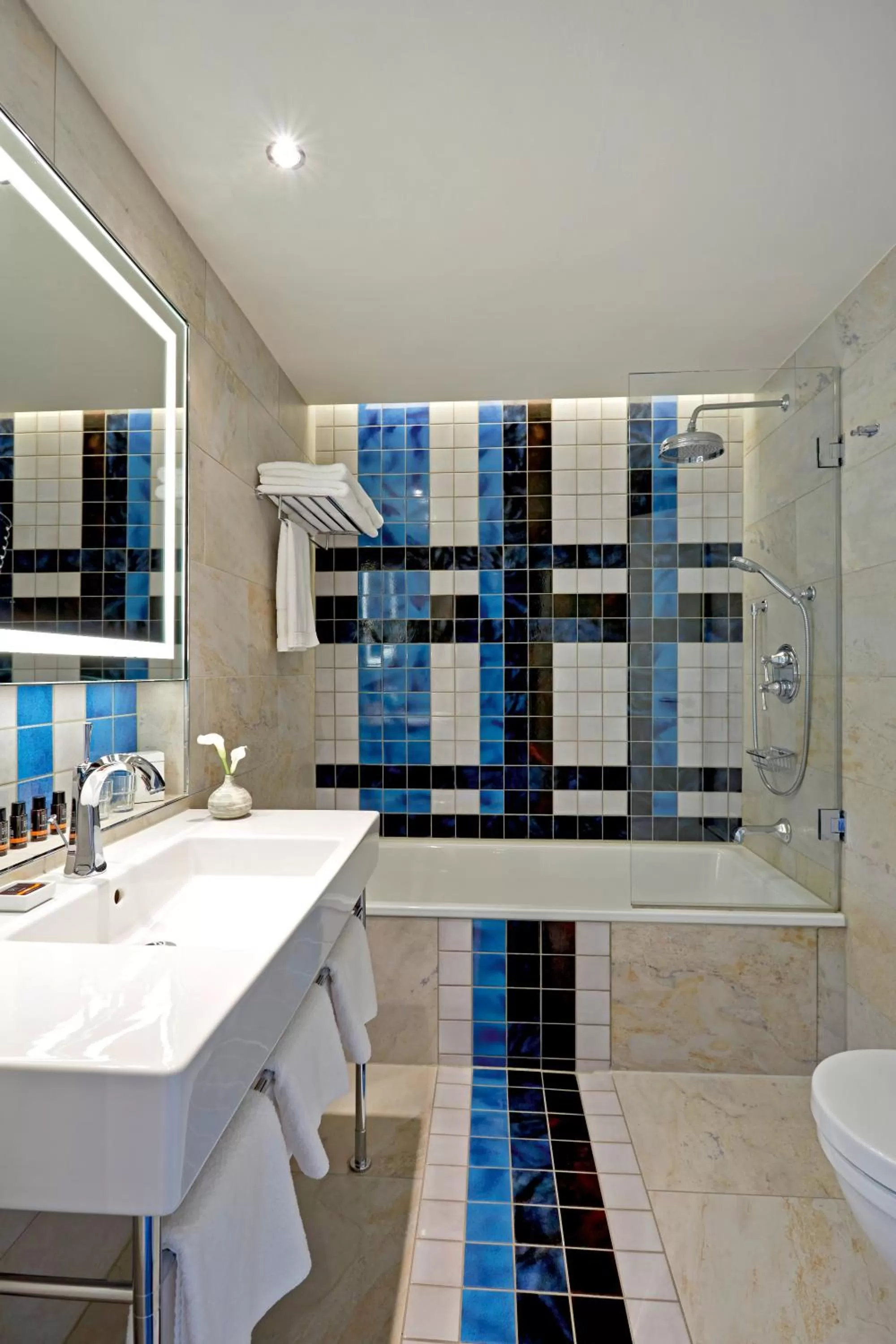 Bathroom in Aalernhüs hotel & spa