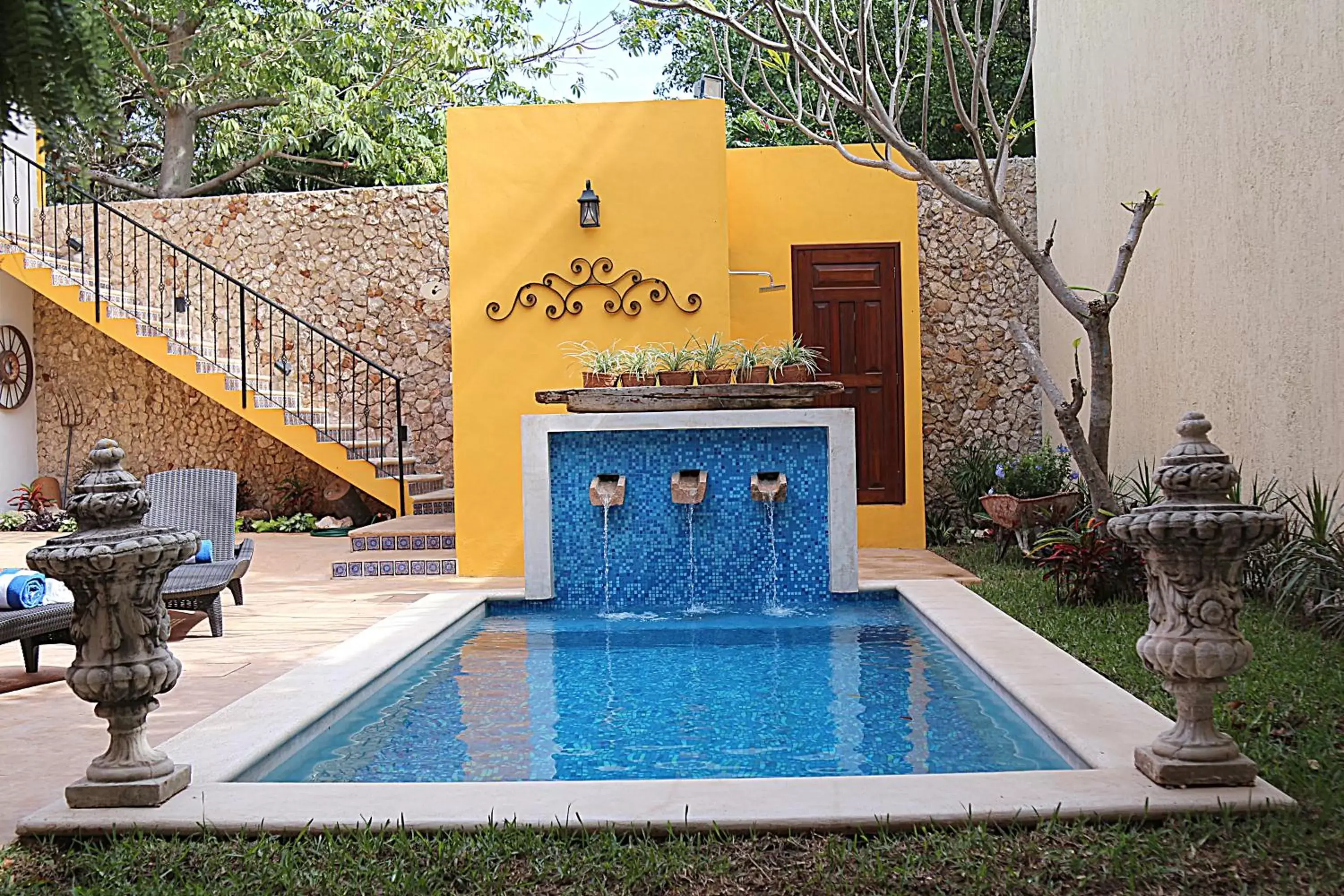 Swimming Pool in Hotel Boutique Casa Flor de Mayo