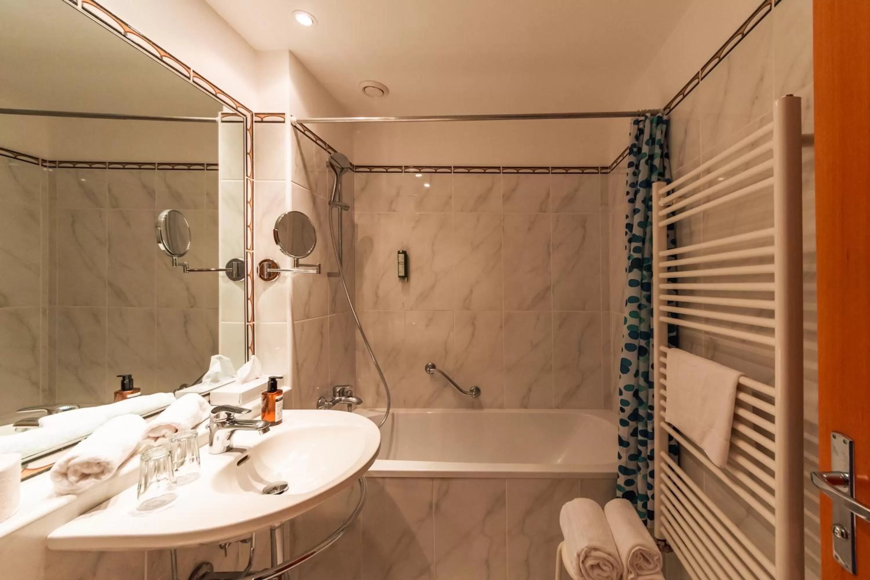 Bathroom in Hotel Markgraf