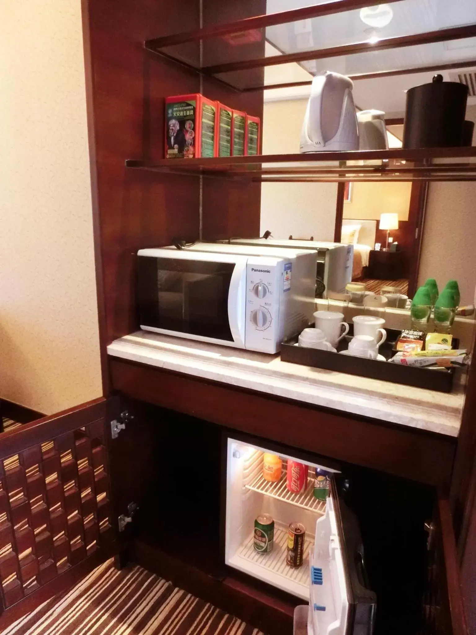 Coffee/tea facilities in Leeden Hotel Guangzhou