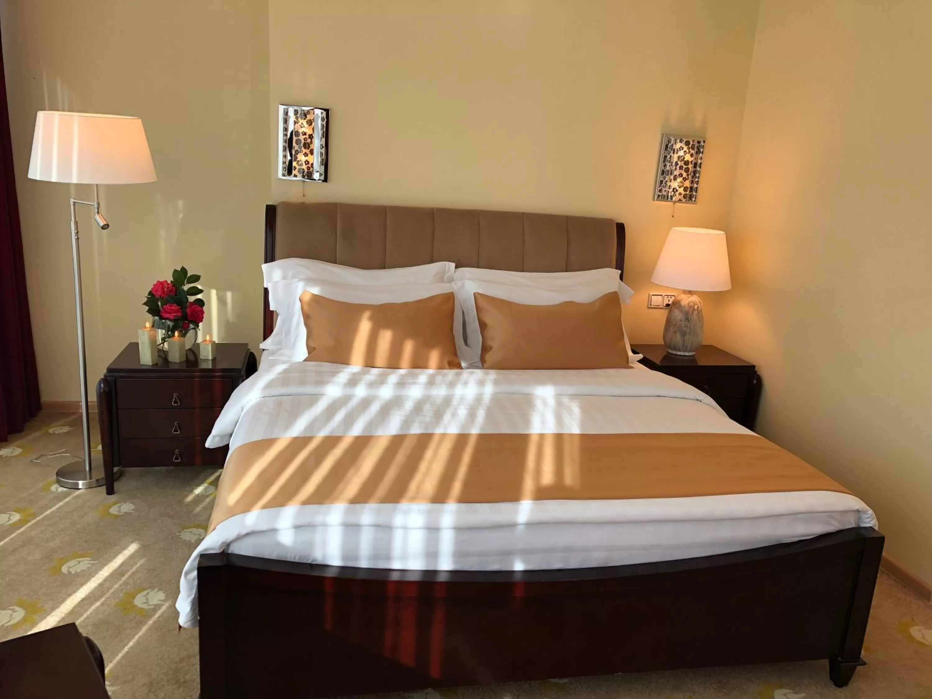 Sea view, Bed in Hotel Aisi