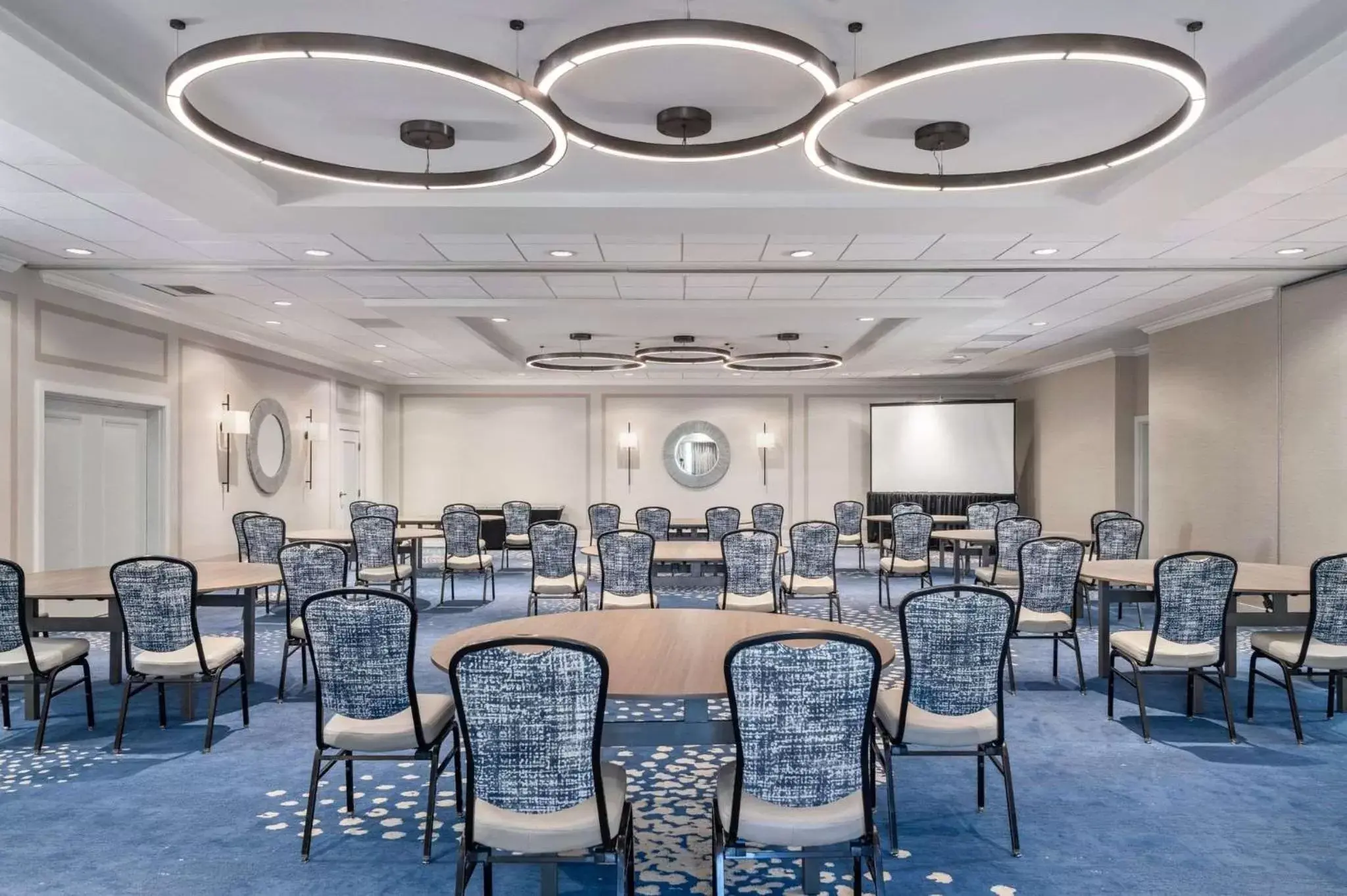 Meeting/conference room in DoubleTree Suites by Hilton Naples