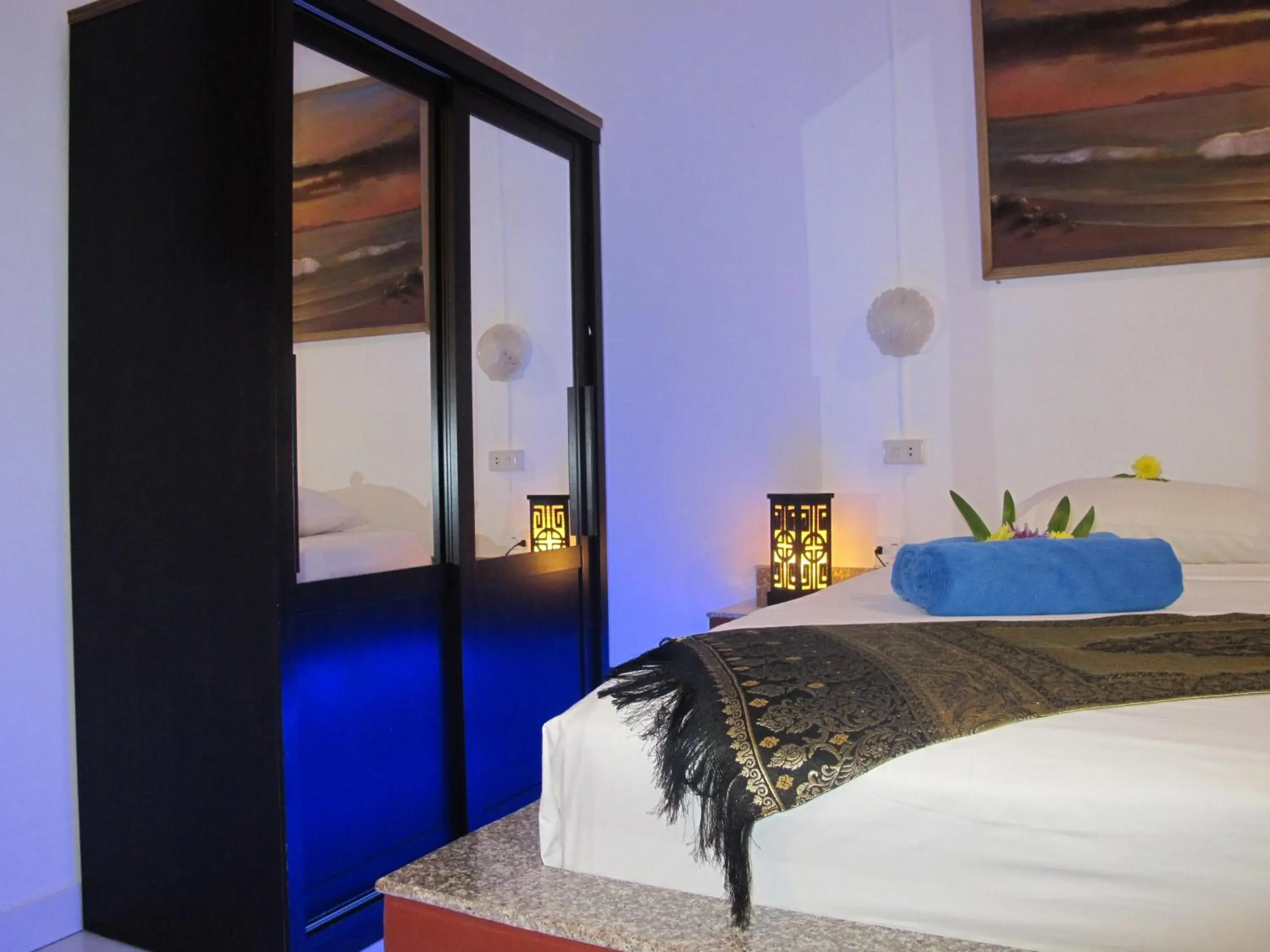 Bed in Lanta Island Resort - SHA Extra Plus