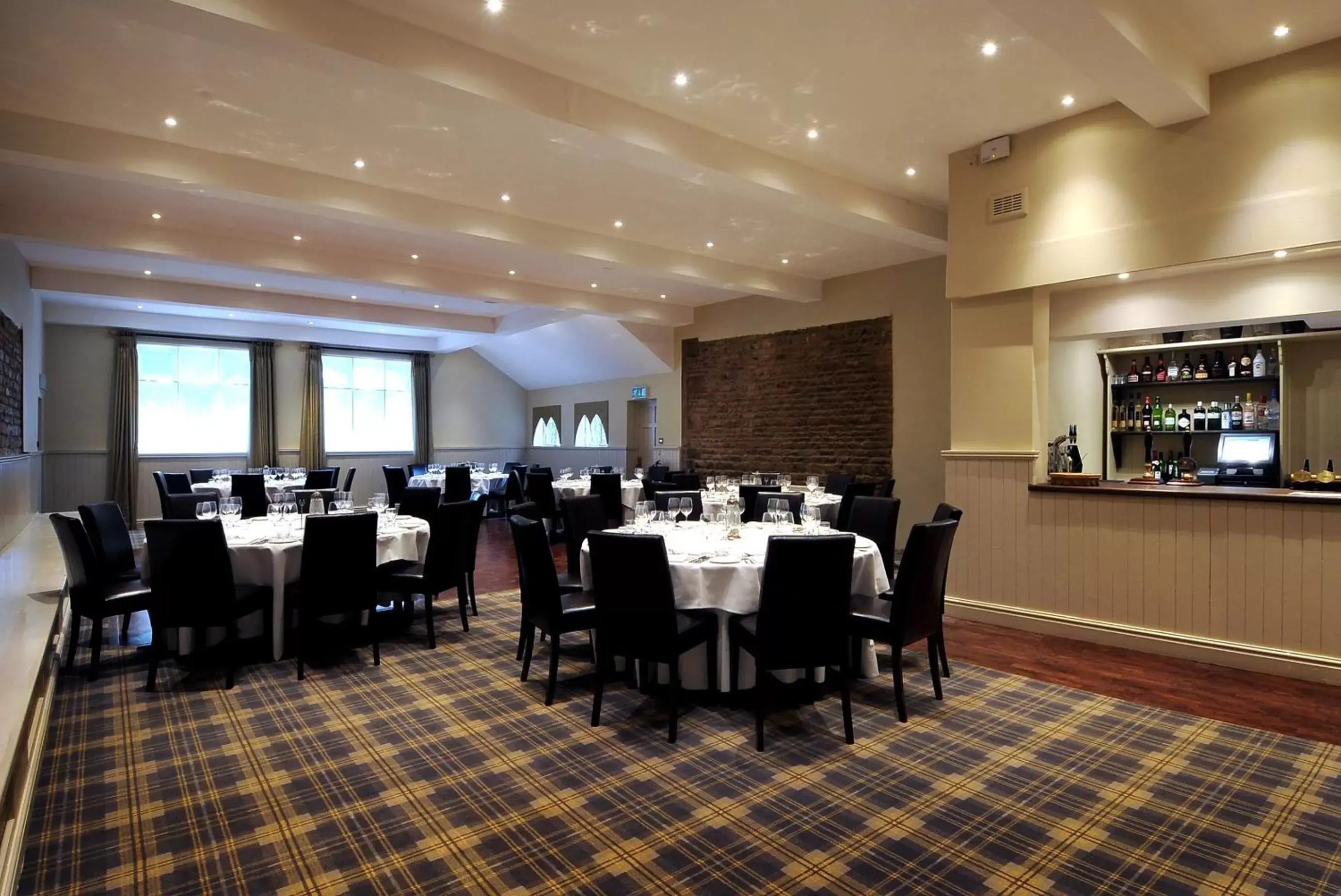 Business facilities, Restaurant/Places to Eat in The William Cecil