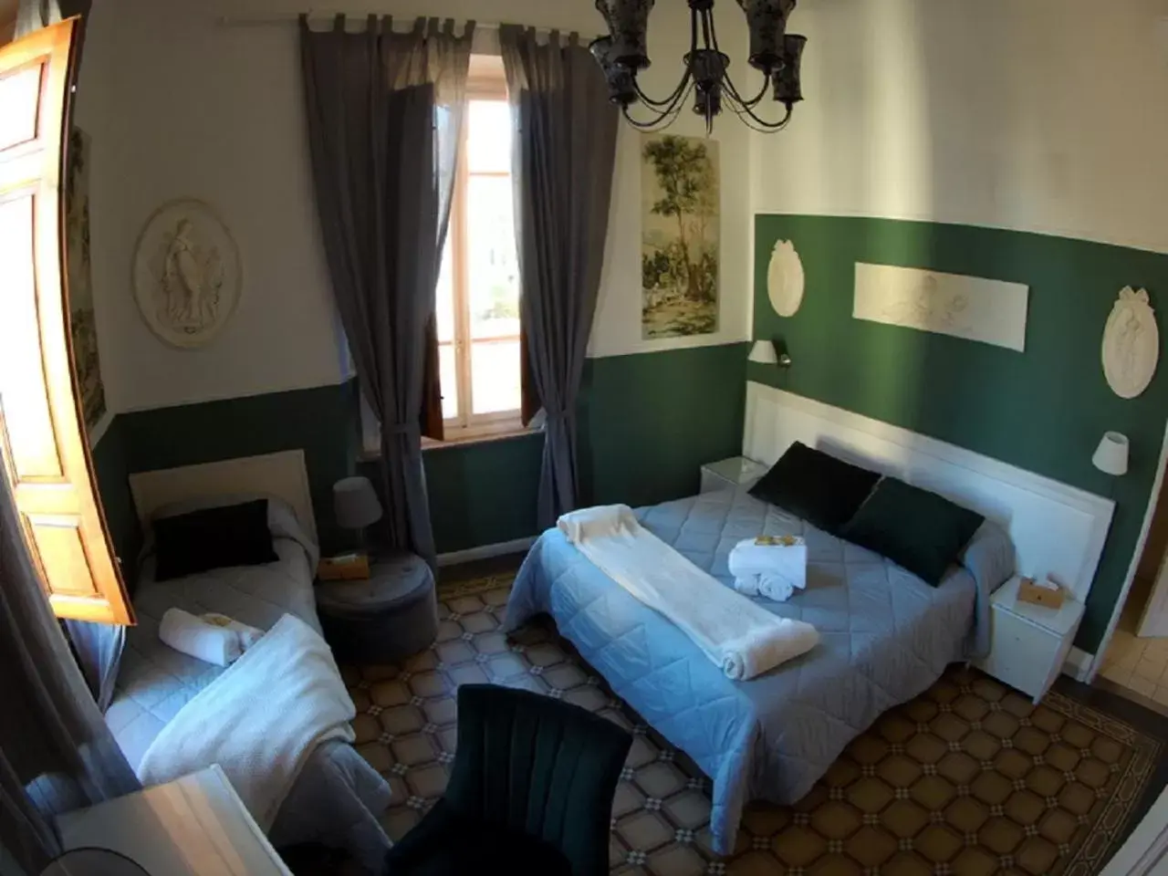 Bed in Villa San Donato B&B