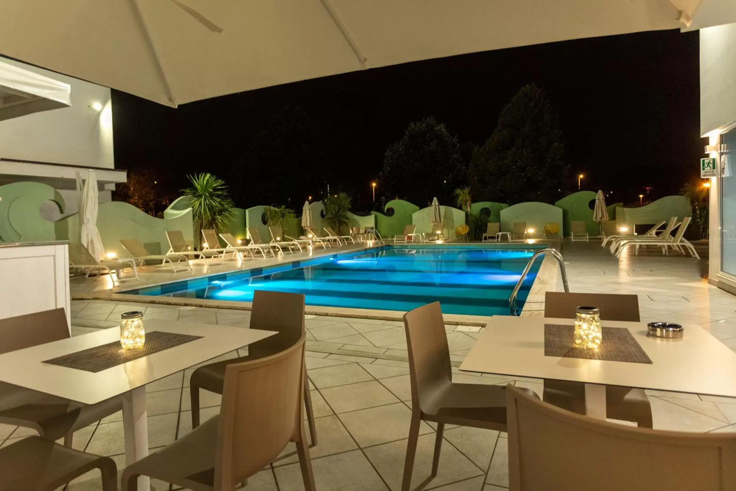 Swimming Pool in Nero D'Avorio Aparthotel & SPA