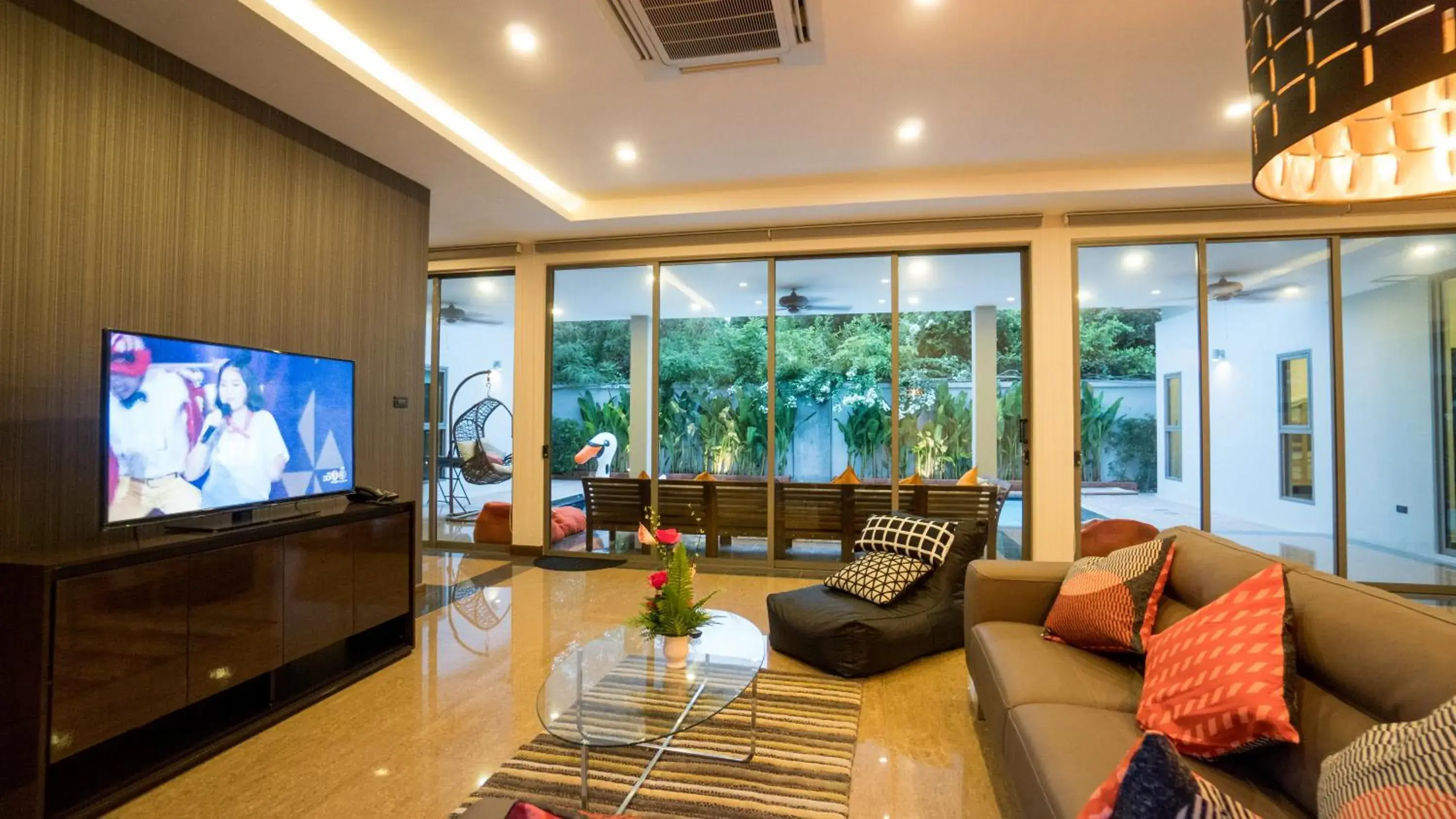 Living room, Seating Area in Villa Navin