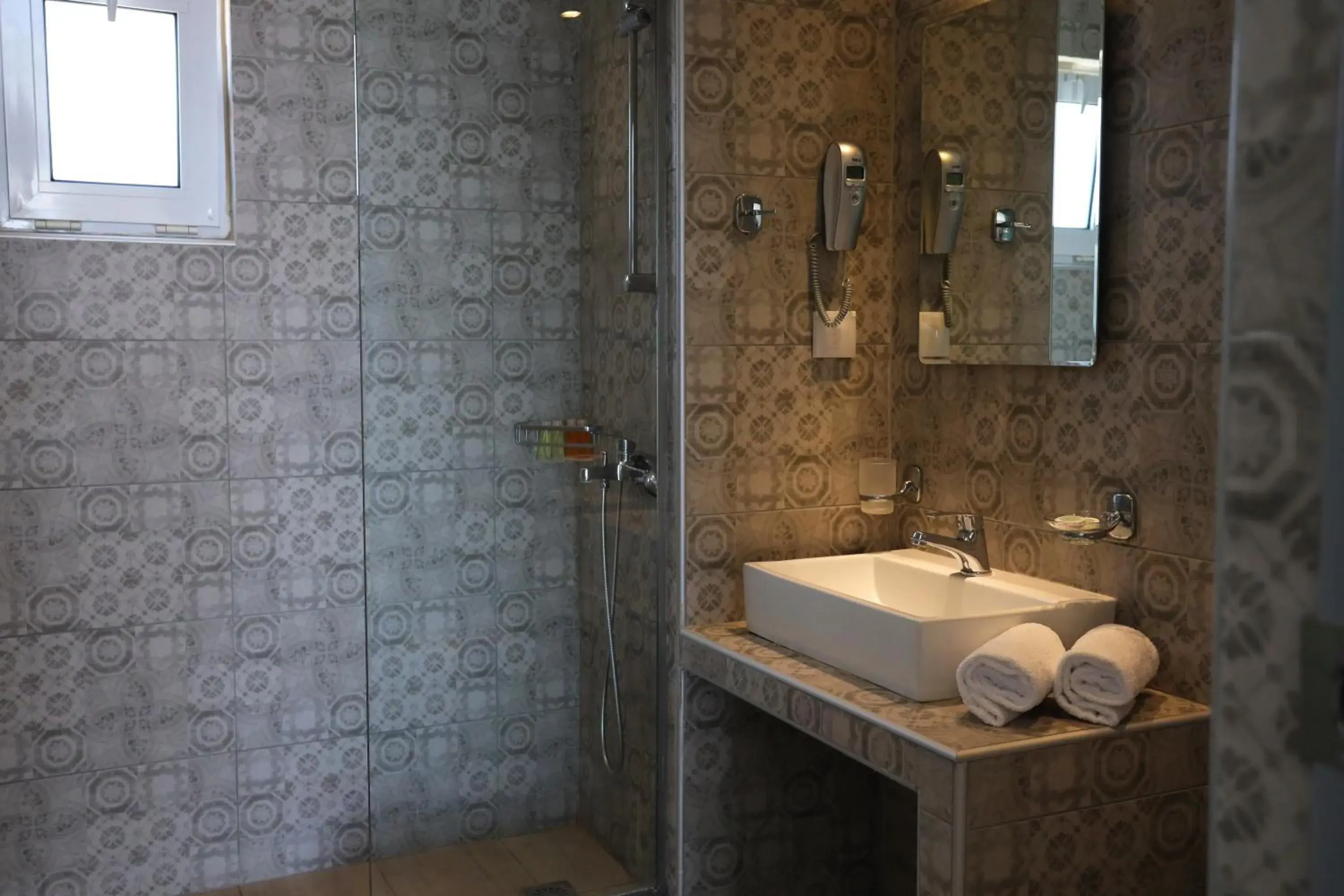 Bathroom in Elite Hotel