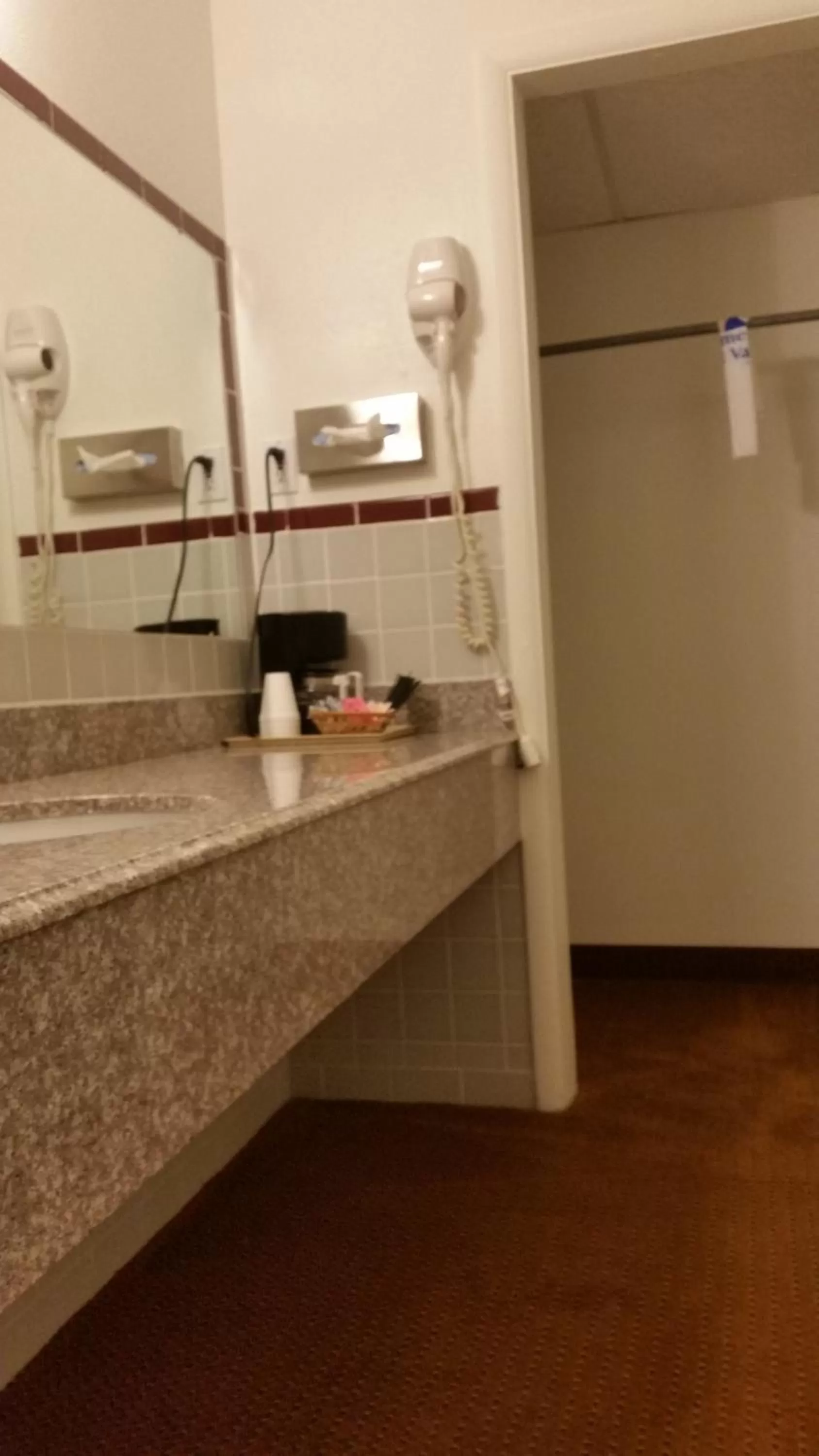 American Inn Of Liberal