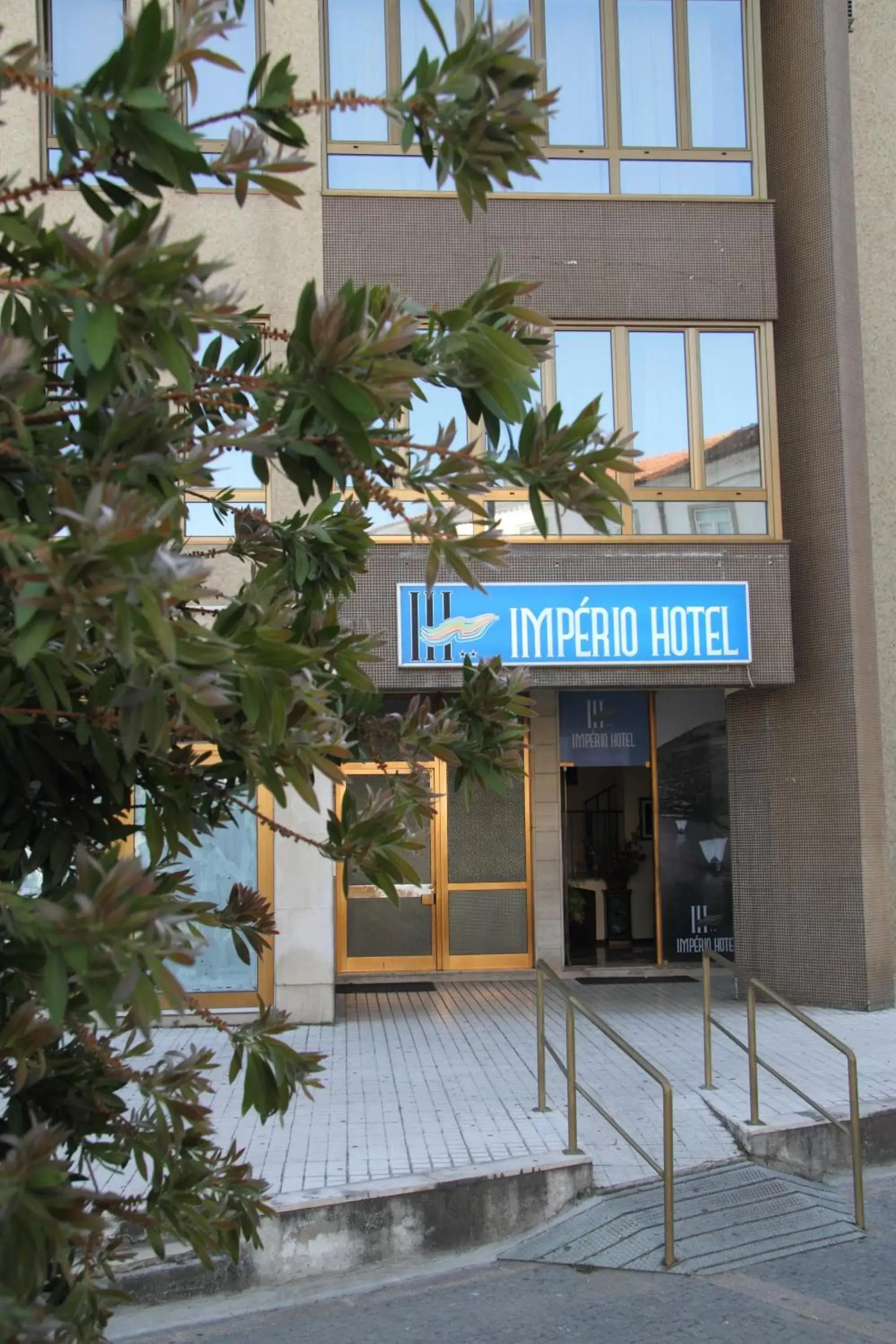 Facade/entrance in Imperio Hotel