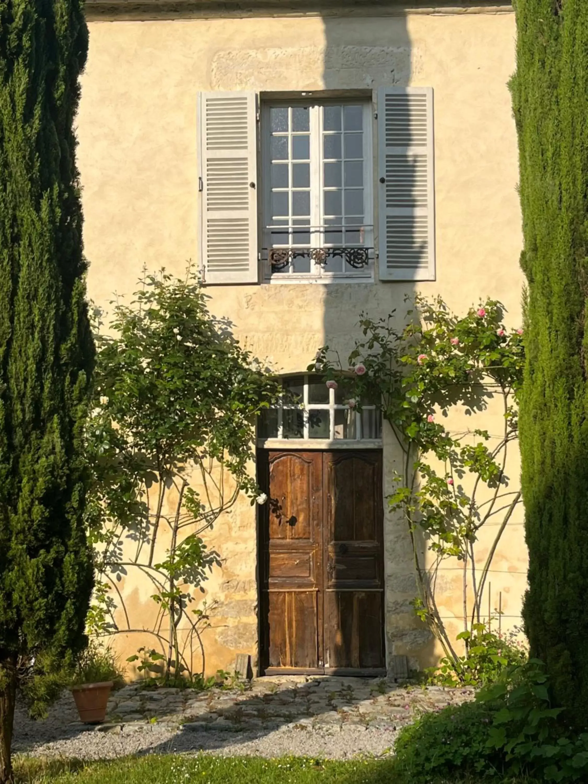 Property Building in les grandes hayes