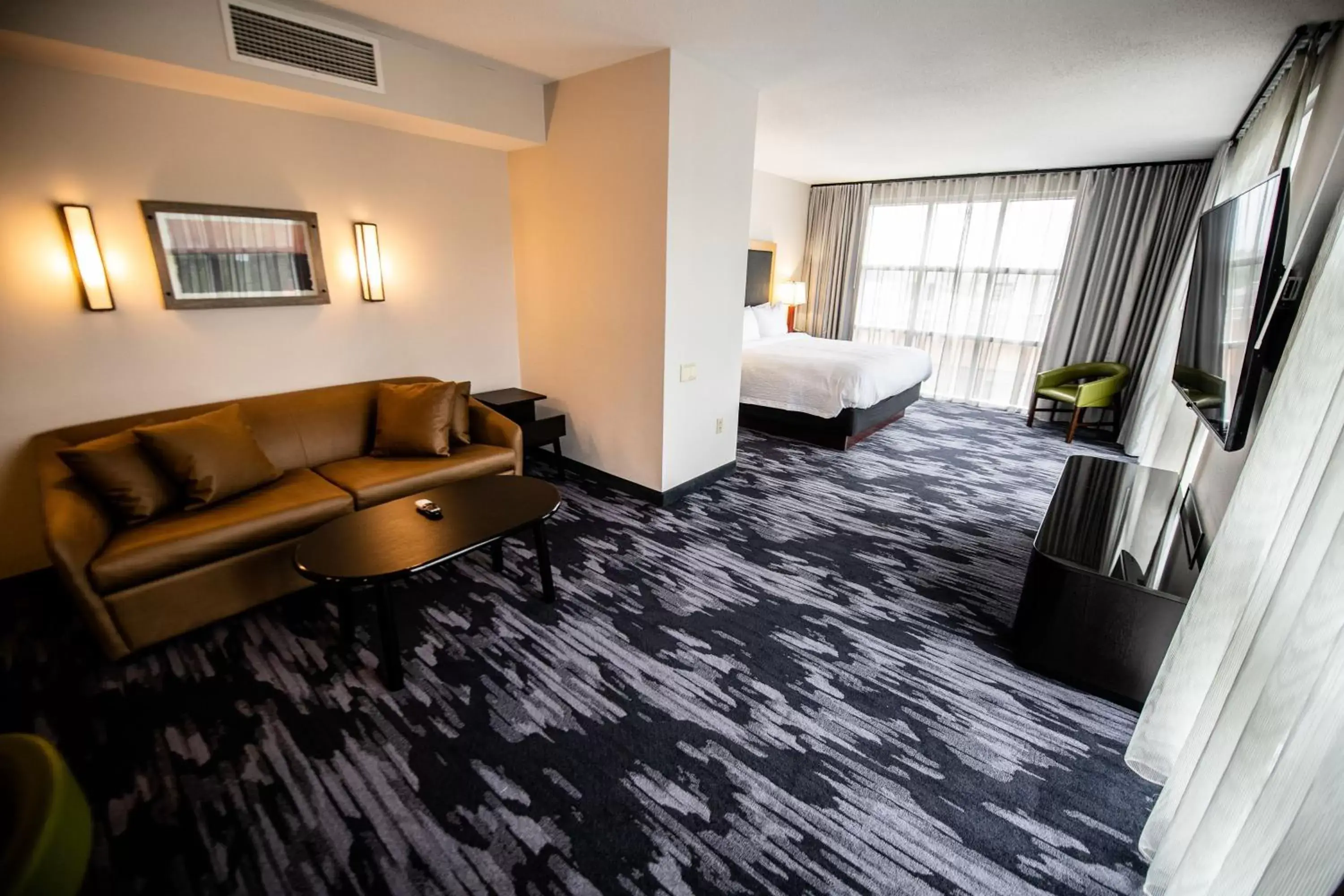 Photo of the whole room, Seating Area in Fairfield by Marriott Inn & Suites Washington Casino Area
