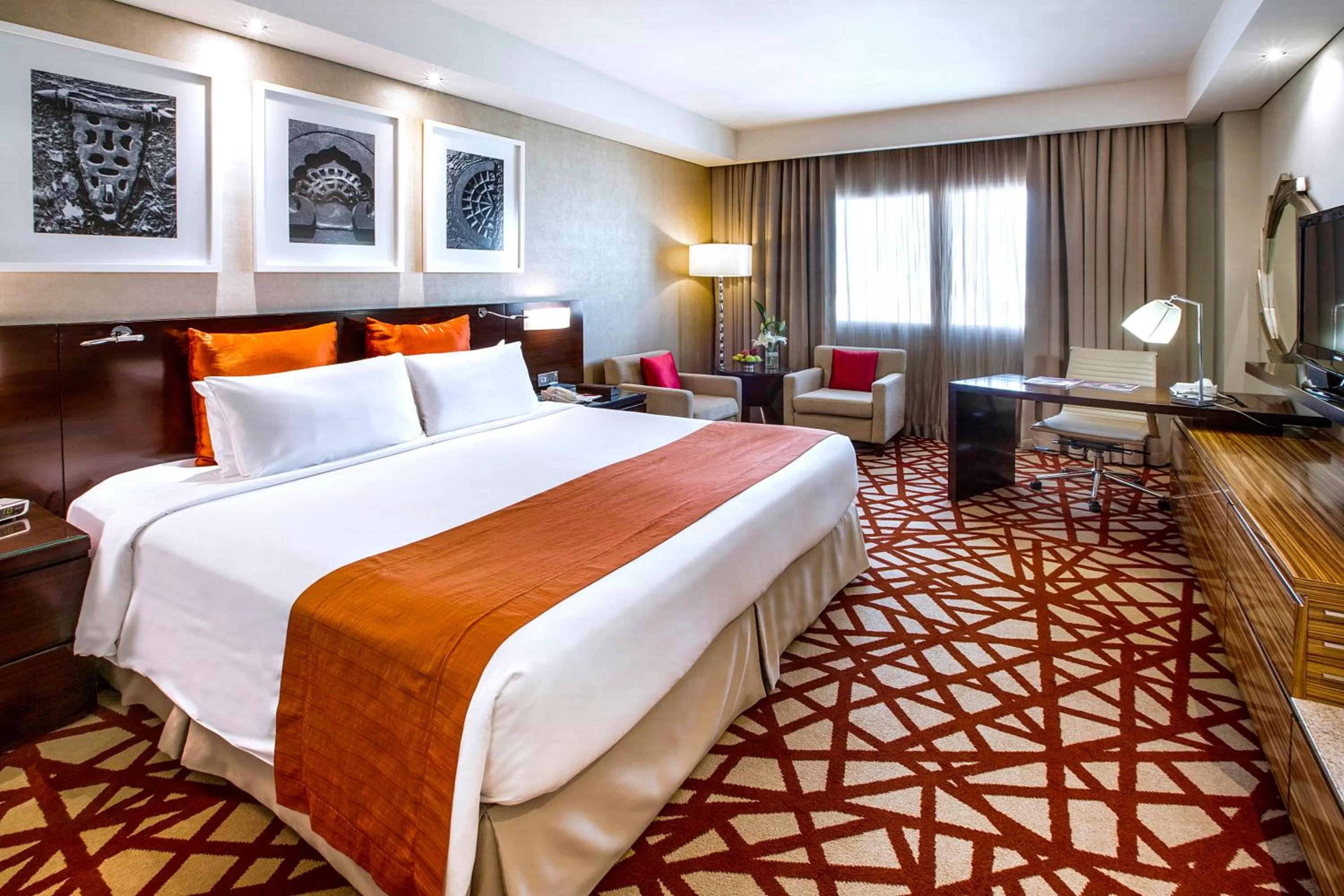 Photo of the whole room, Bed in Crowne Plaza Dubai Deira by IHG