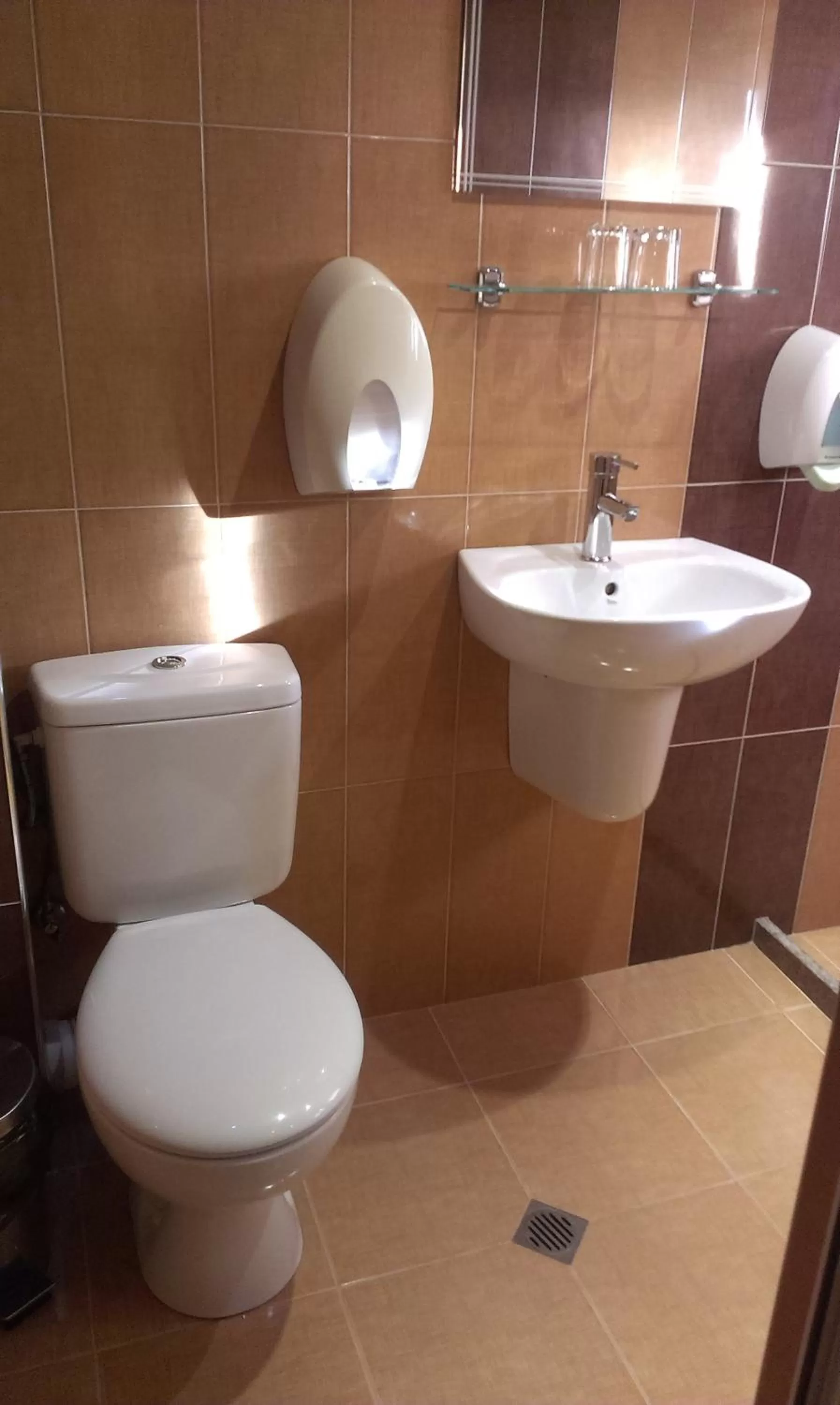 Bathroom in Family Hotel Kartala