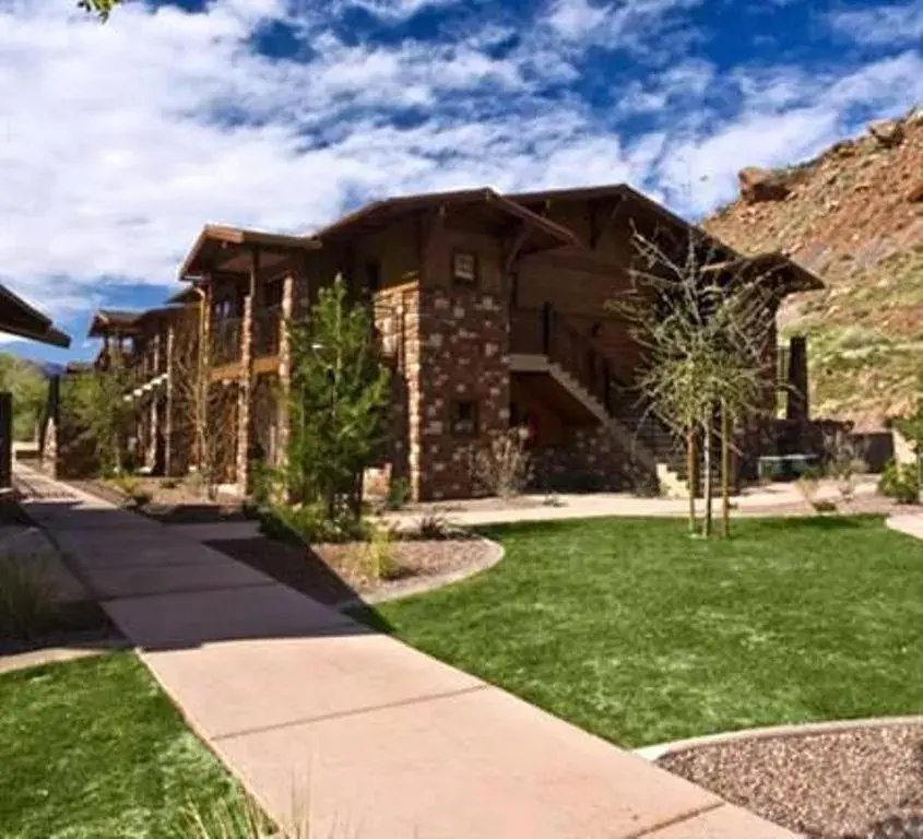 Facade/entrance in Cable Mountain Lodge Facade/entrance in Cable Mountain Lodge