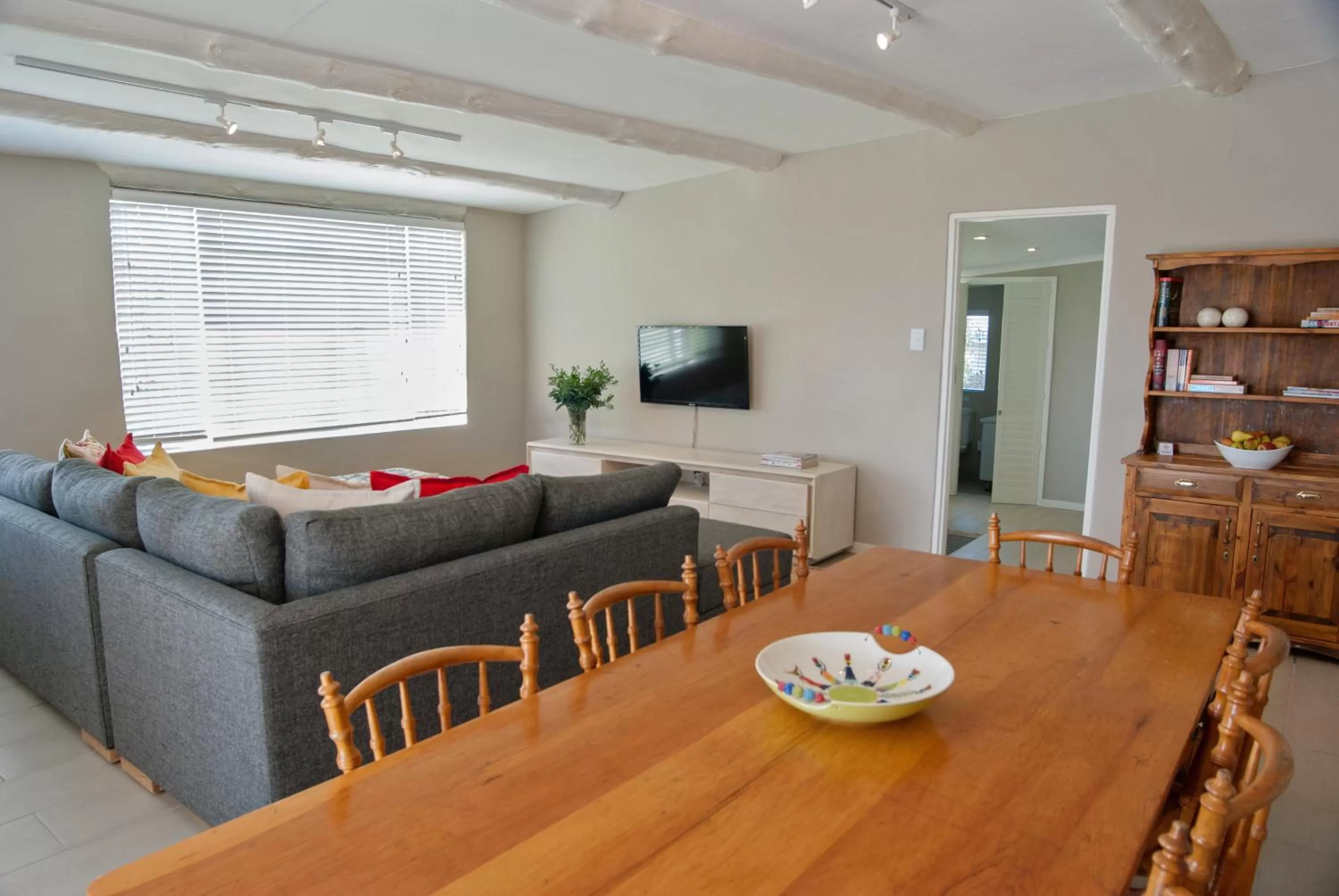 Living room in Sneezewood Farm Bed&Breakfast and Self-Catering Cottage