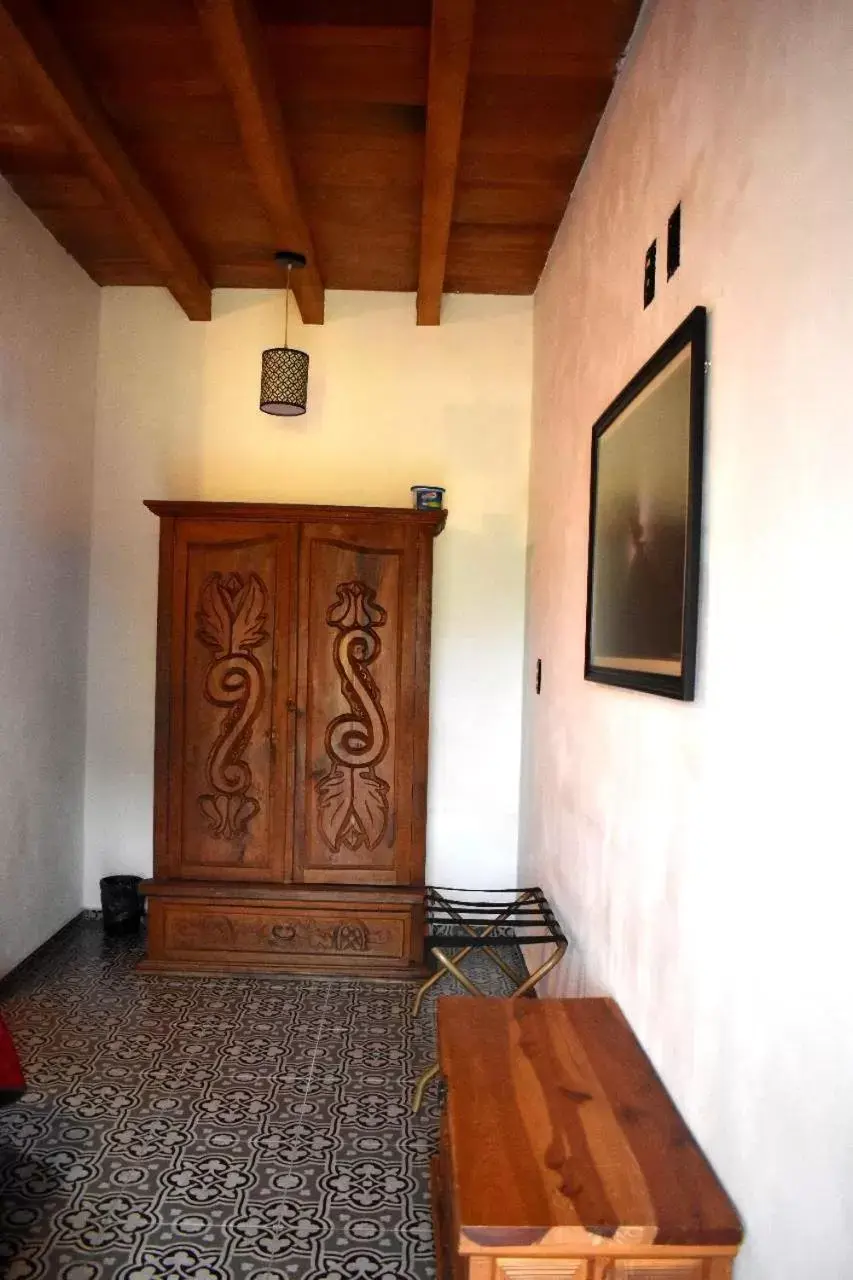 Living room, TV/Entertainment Center in Hotel Casa Alvarada