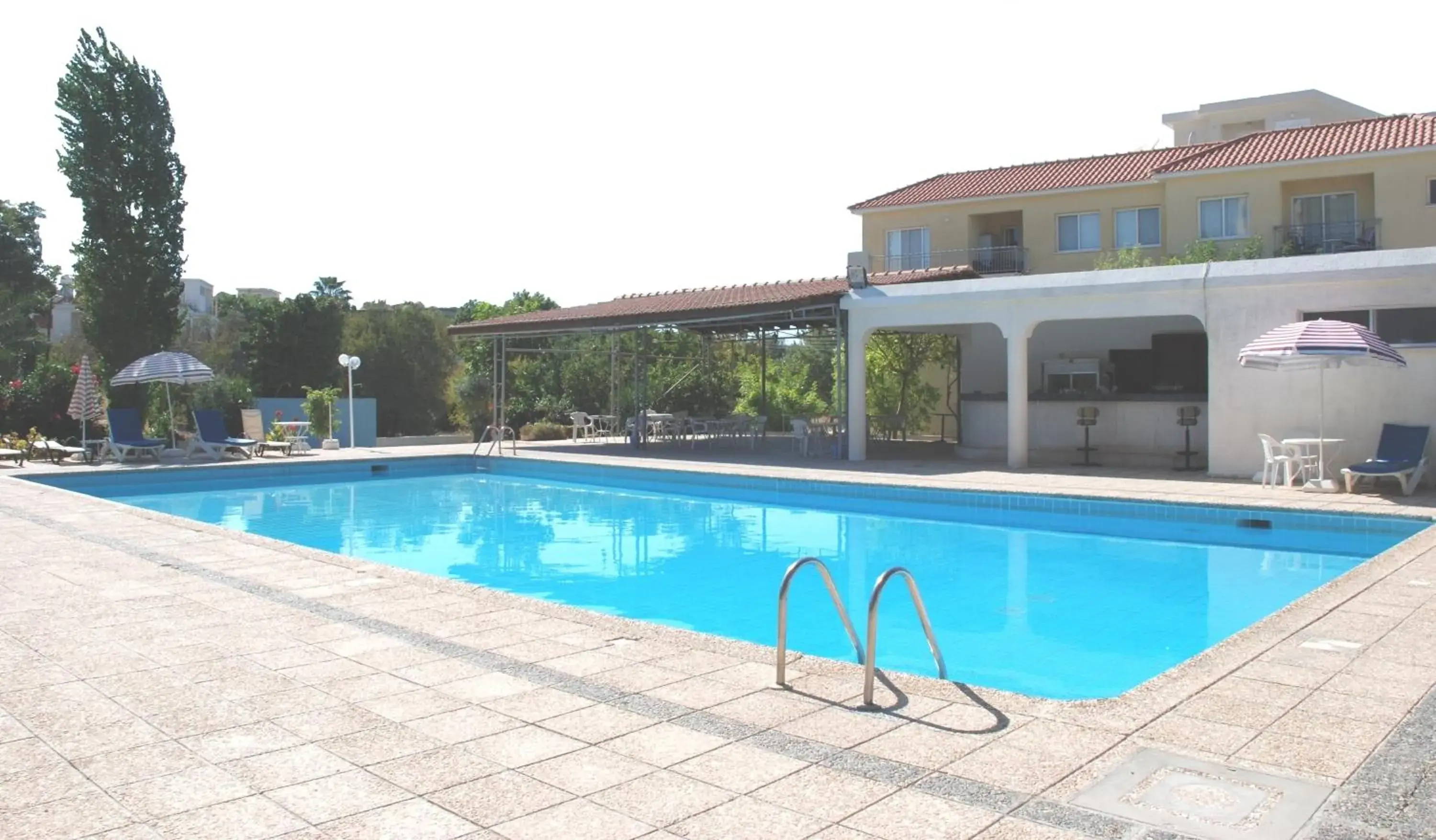 Swimming Pool in Marion Hotel