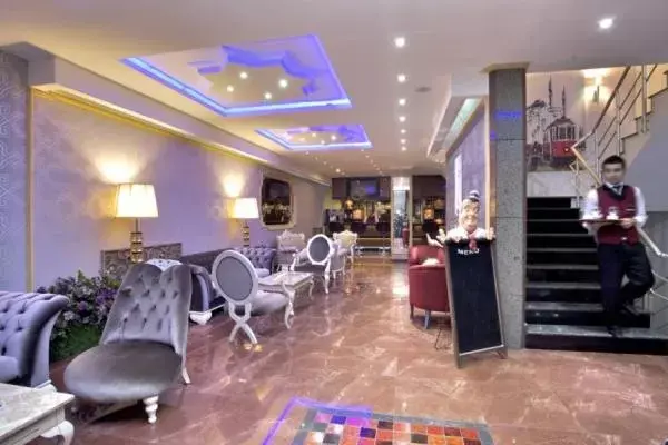 Lobby or reception in Hermanos Hotel