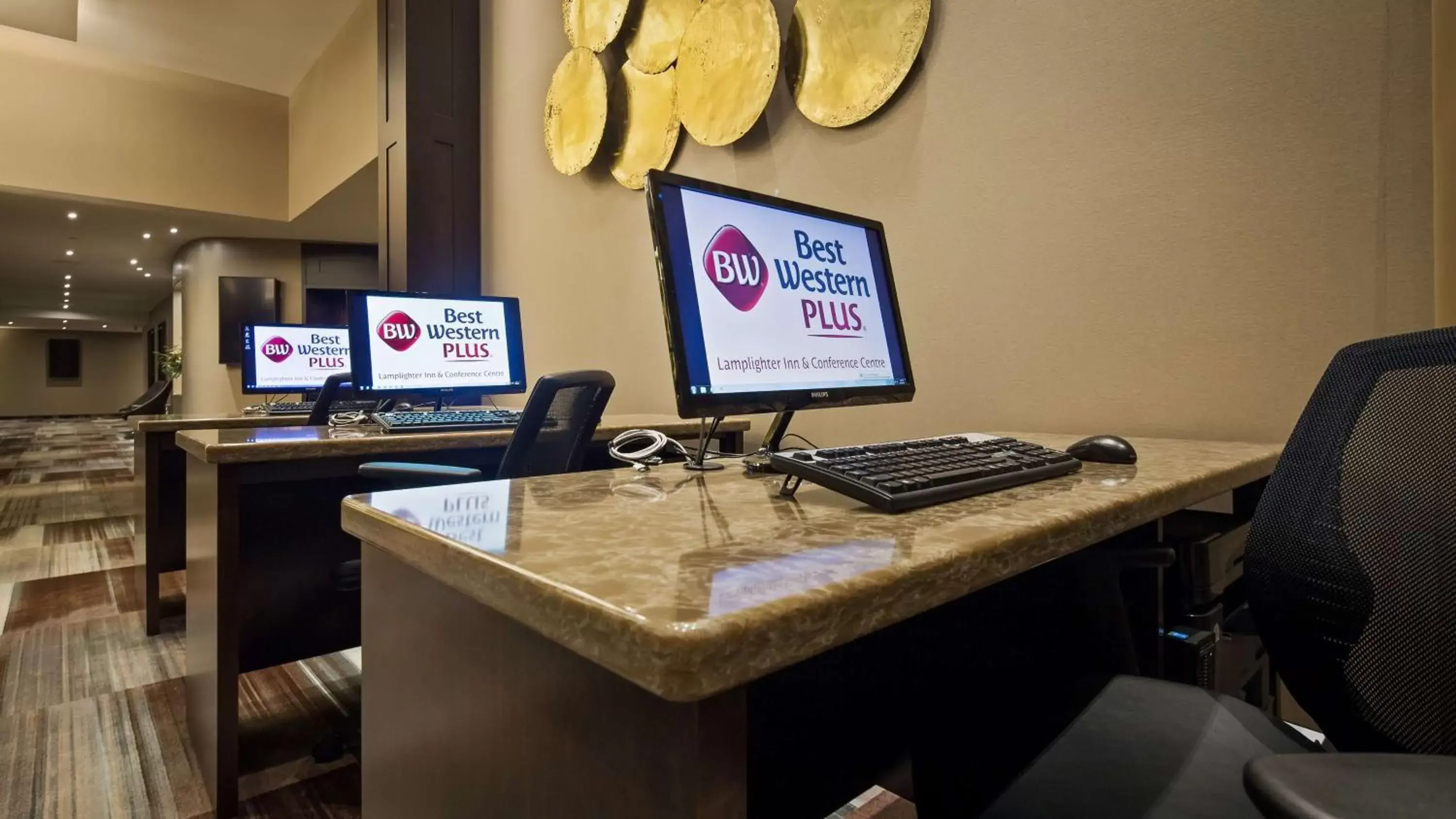 Business facilities, Business Area/Conference Room in Best Western Plus Lamplighter Inn & Conference Centre