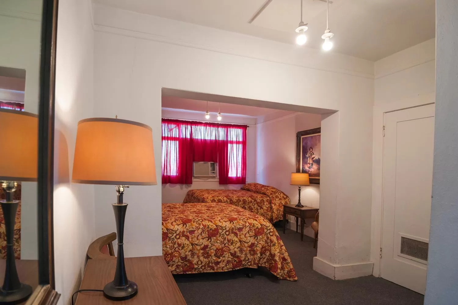 Bed in Amargosa Opera House & Hotel