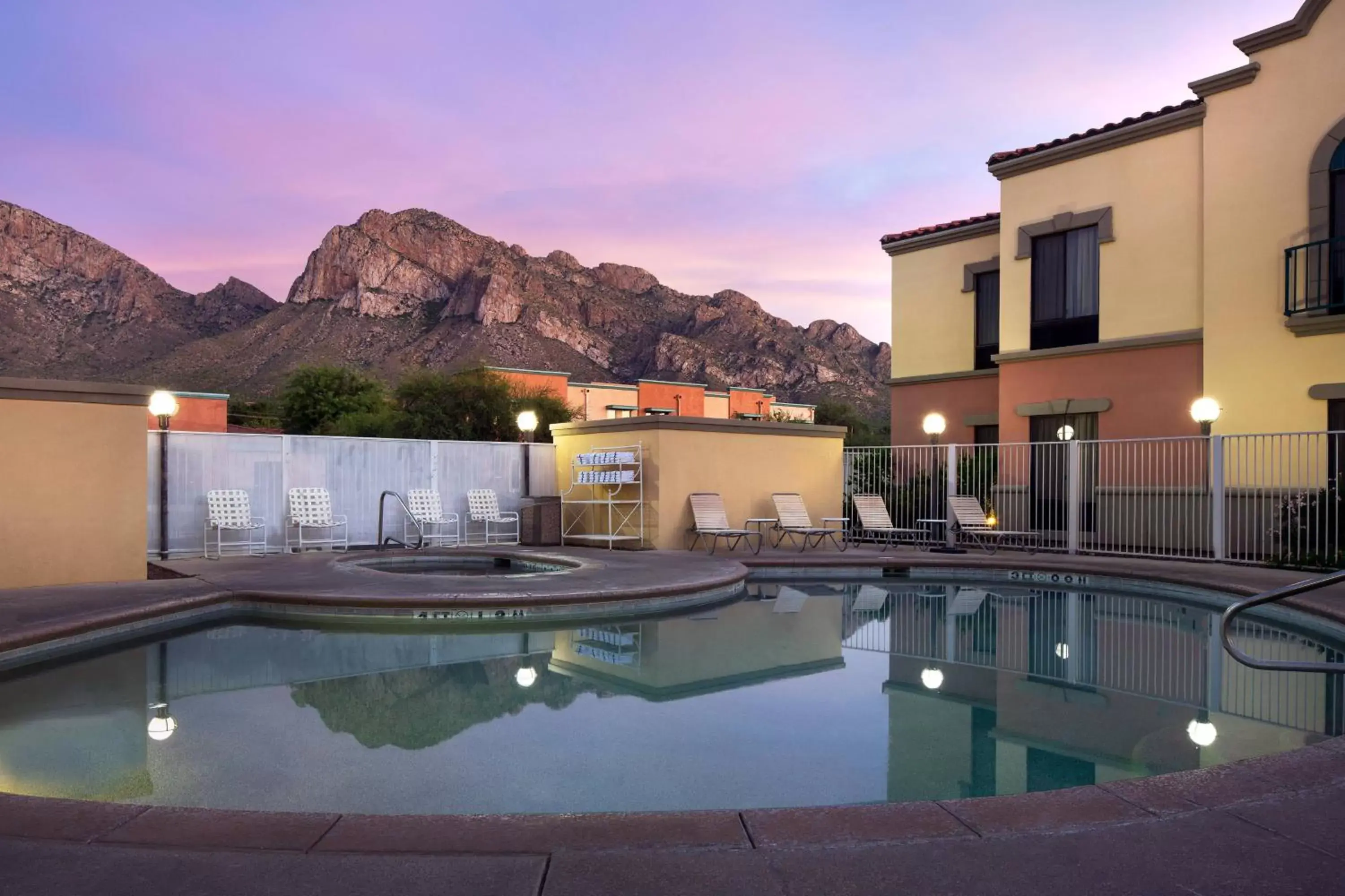 Swimming Pool in Fairfield Inn & Suites Tucson North/Oro Valley