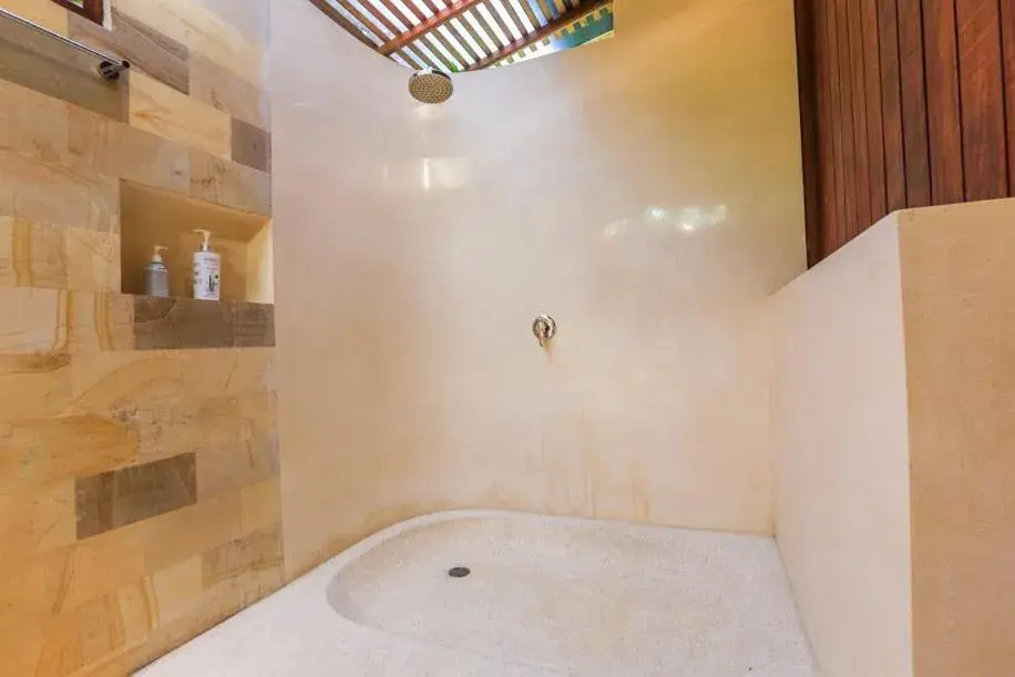 Shower, Bathroom in Bali Harmony Villa