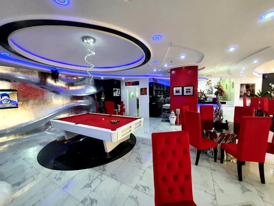 Lounge or bar in Kandi Palace Lounge or bar in Kandi Palace