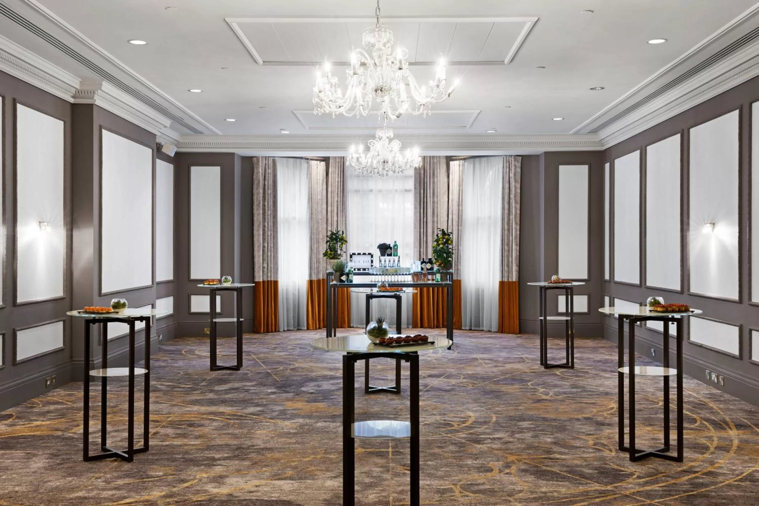 Lounge or bar in Bristol Marriott Royal Hotel