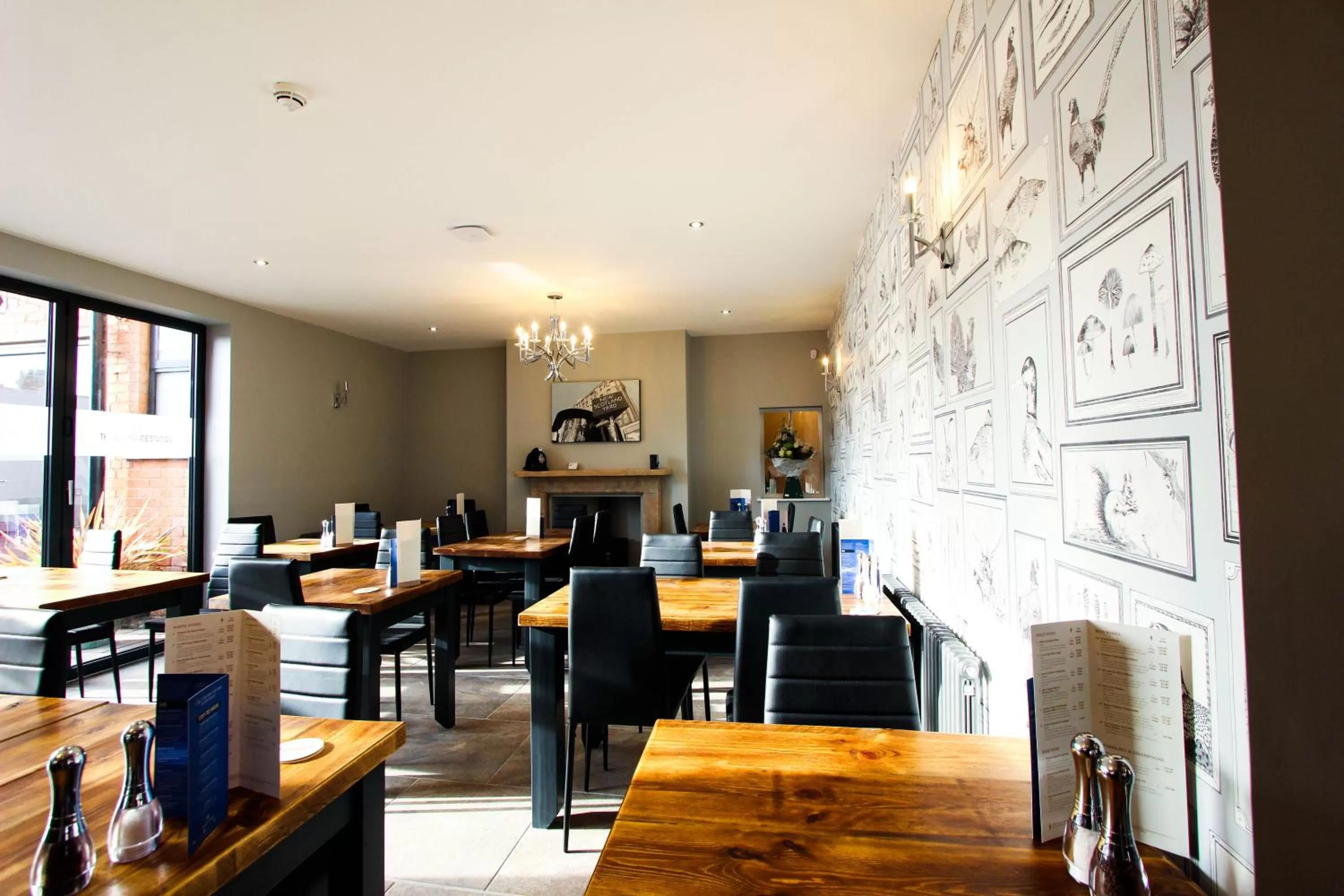 Restaurant/places to eat in Kings Park Hotel