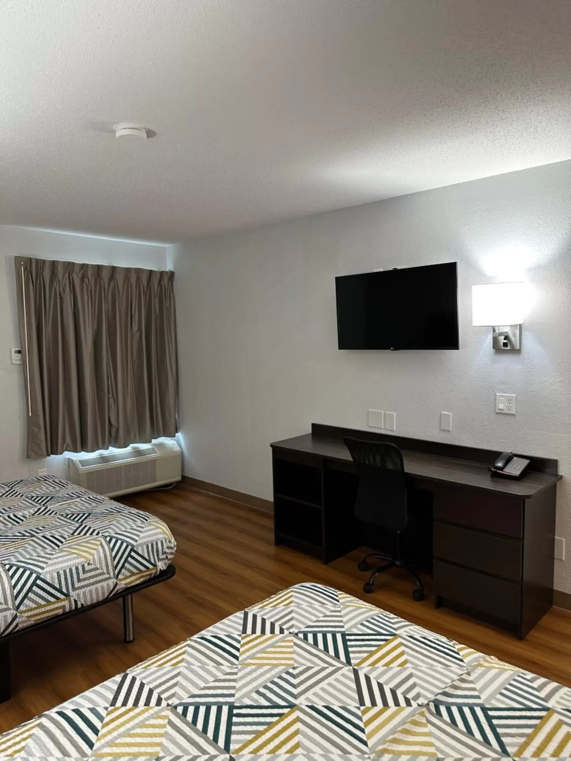 TV/Entertainment Center in Motel 6-Greensboro, NC - Airport