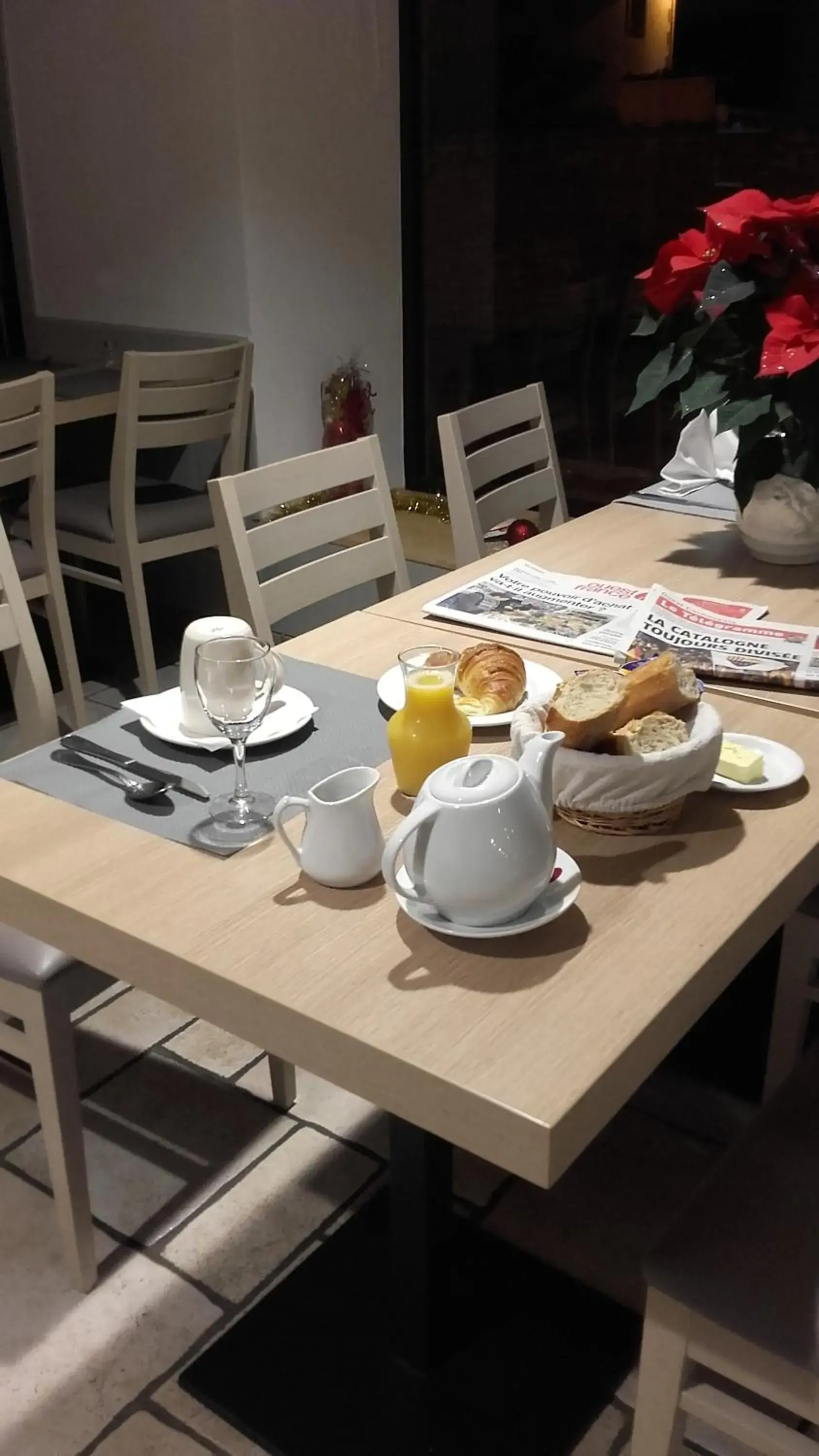 Breakfast, Restaurant/Places to Eat in Hotel Restaurant Le Capricorne