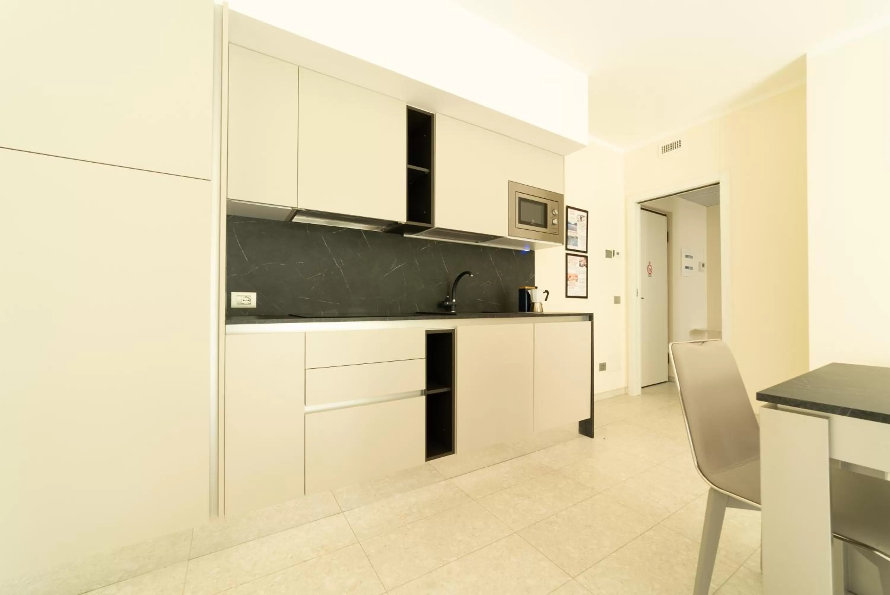 Kitchen or kitchenette in Yachting Residence