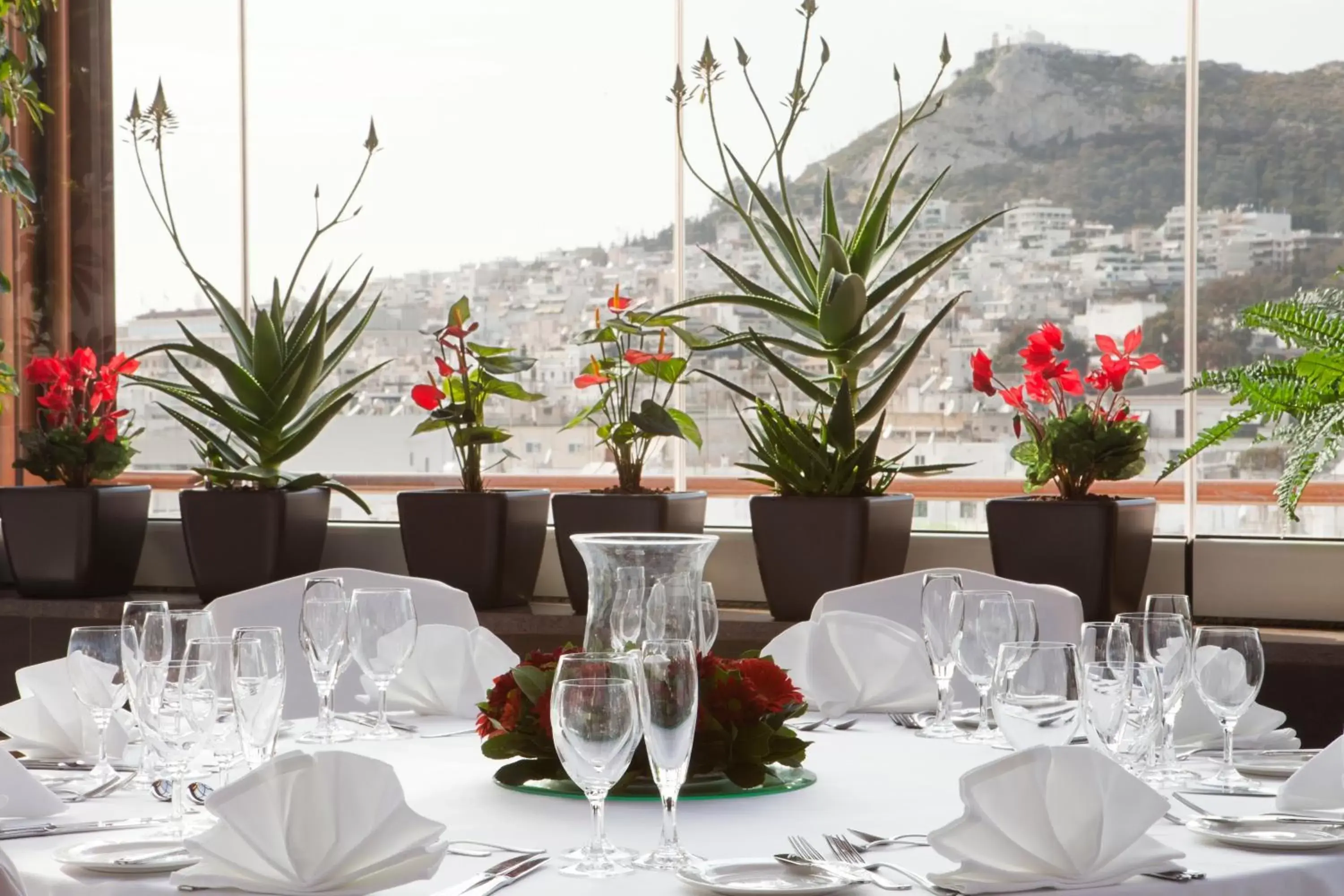 Restaurant/Places to Eat in Crowne Plaza Athens City Centre, an IHG Hotel