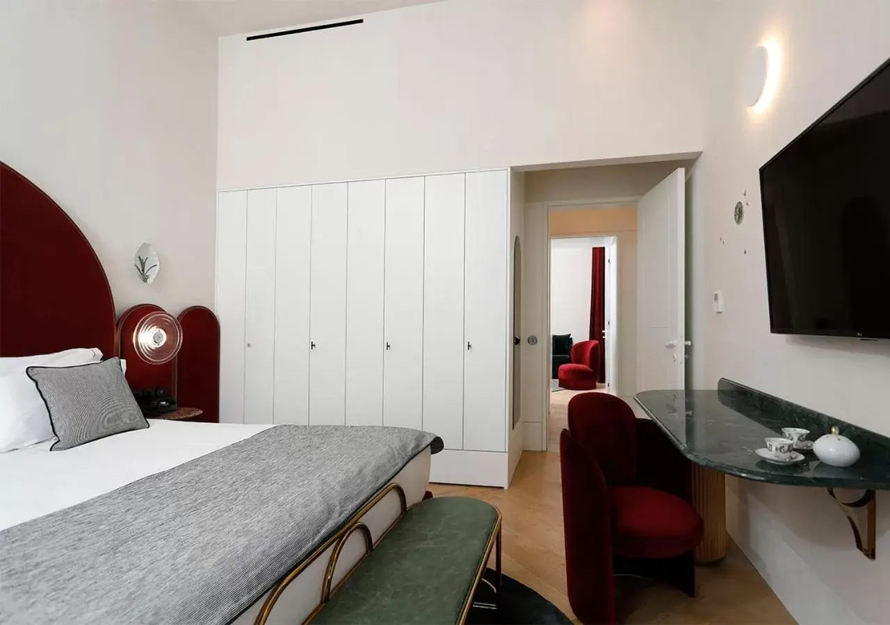 Bedroom, Bed in Montebelo Vista Alegre Lisboa Chiado Hotel