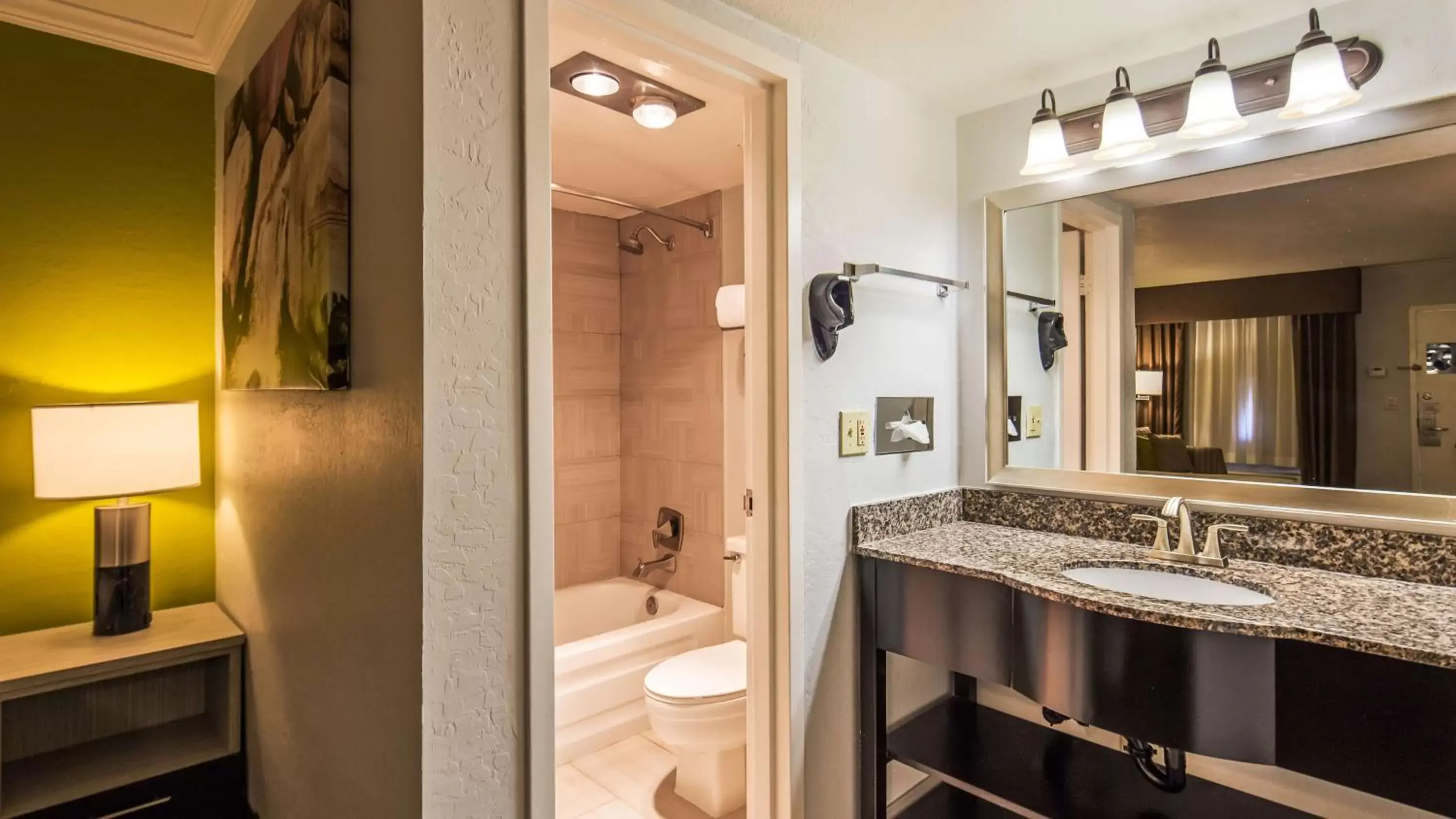 Photo of the whole room, Bathroom in Best Western InnSuites Phoenix Hotel & Suites